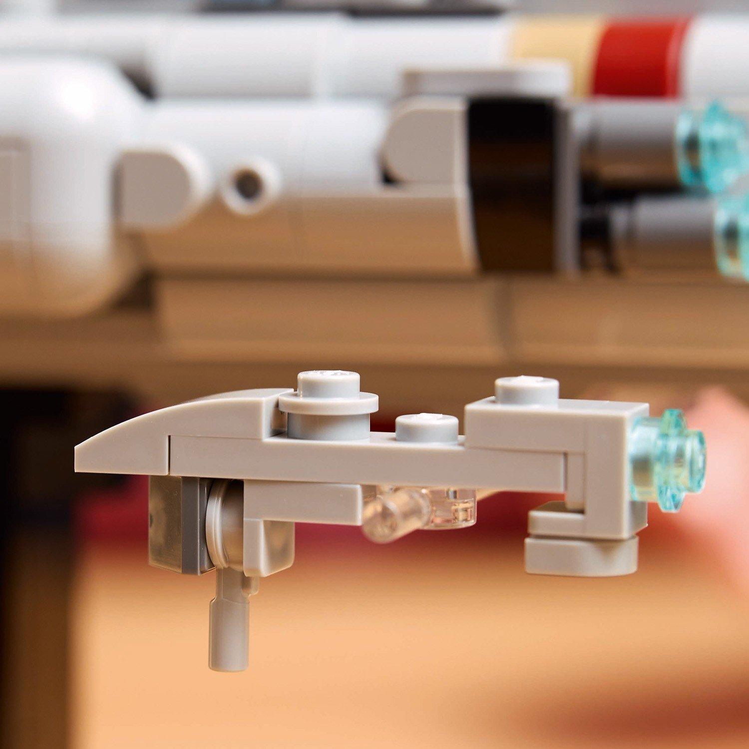 Star Wars - LEGO - Star Wars Home One Starcruiser model Set 75405 - 13