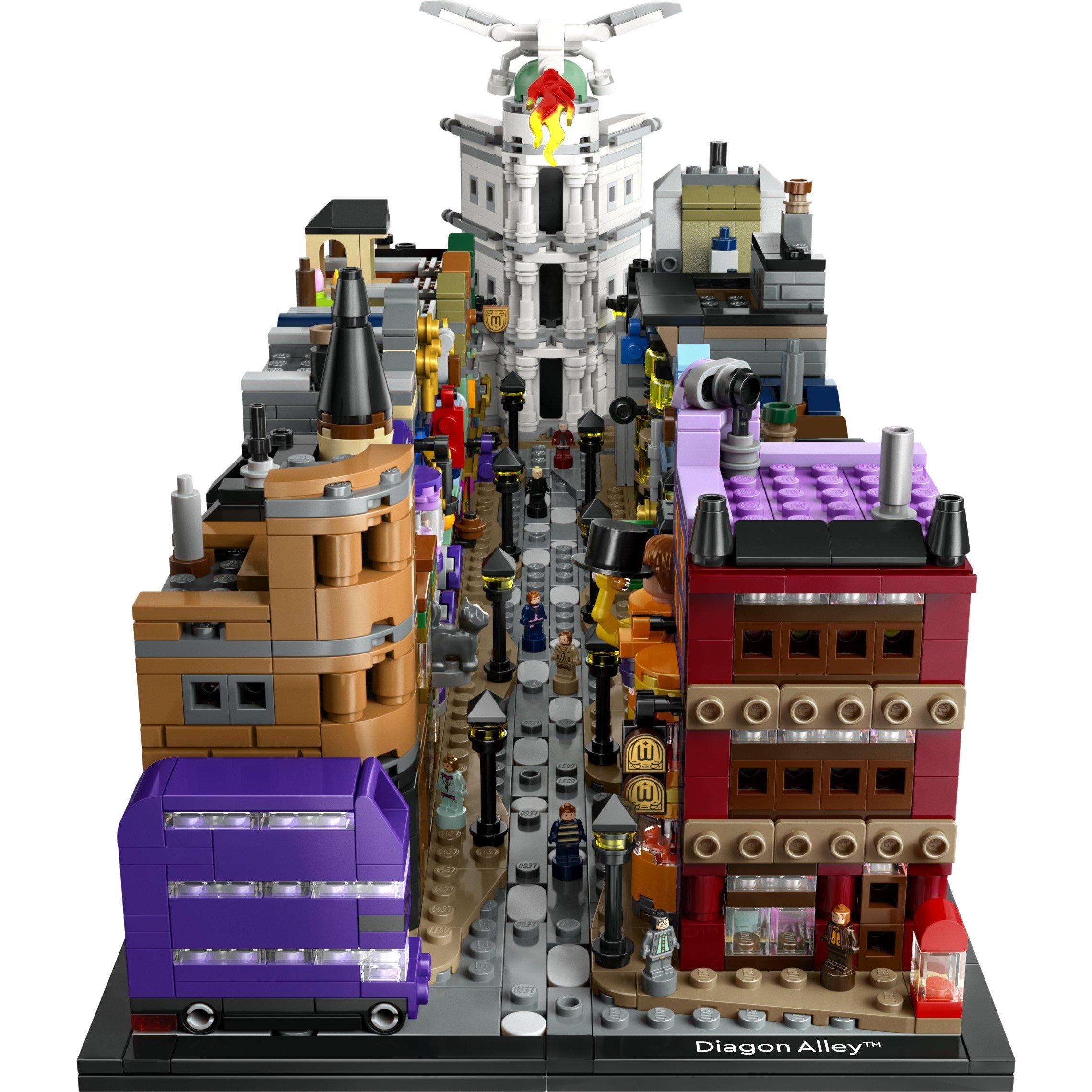 Harry Potter TM - LEGO - Harry Potter Diagon Alley Wizarding Shops 76444 - 15