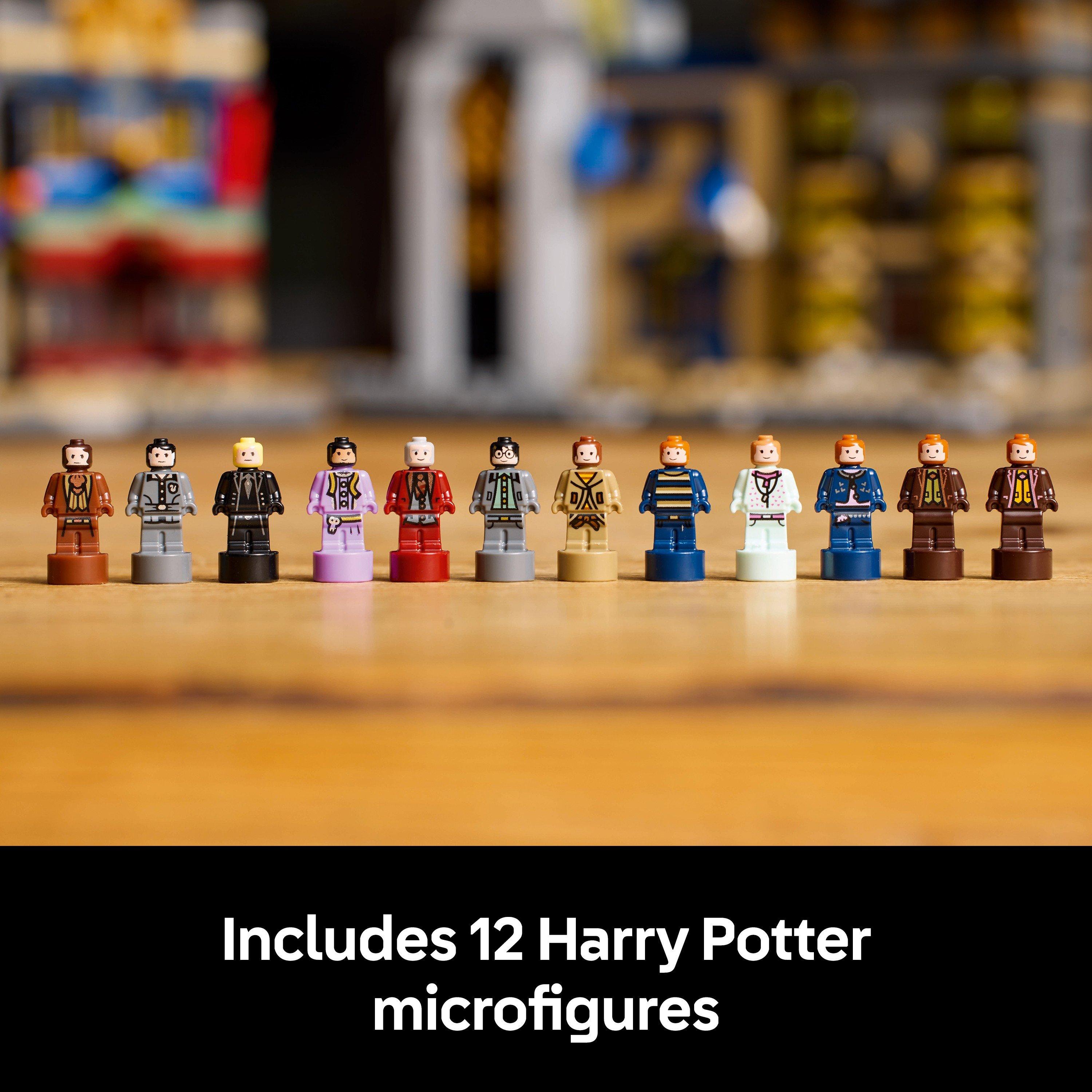 Harry Potter TM - LEGO - Harry Potter Diagon Alley Wizarding Shops 76444 - 6
