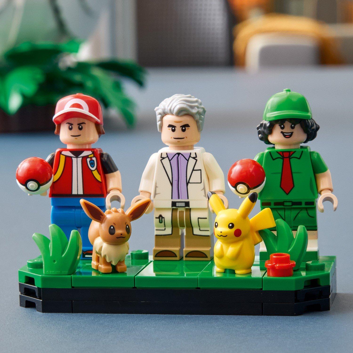 TBC - LEGO - LEGO 72154 Iconic Trainer Moments Poke Ball - 10