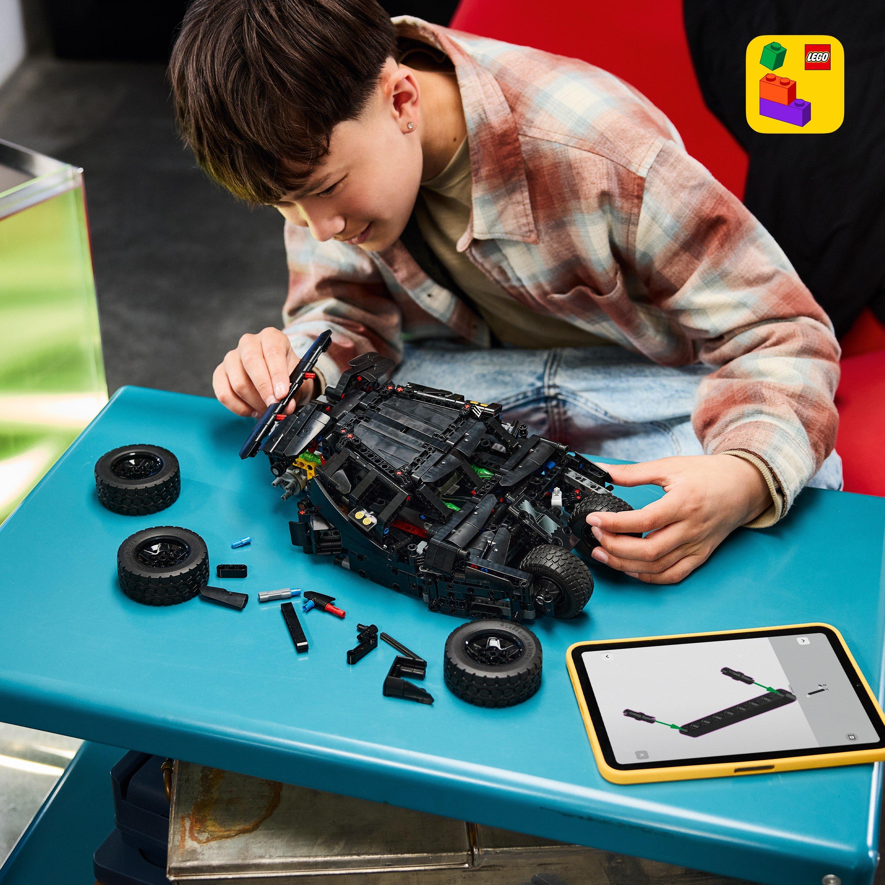 BatmobileTumblr - LEGO - LEGO 42239 TECHNIC 64 - 7