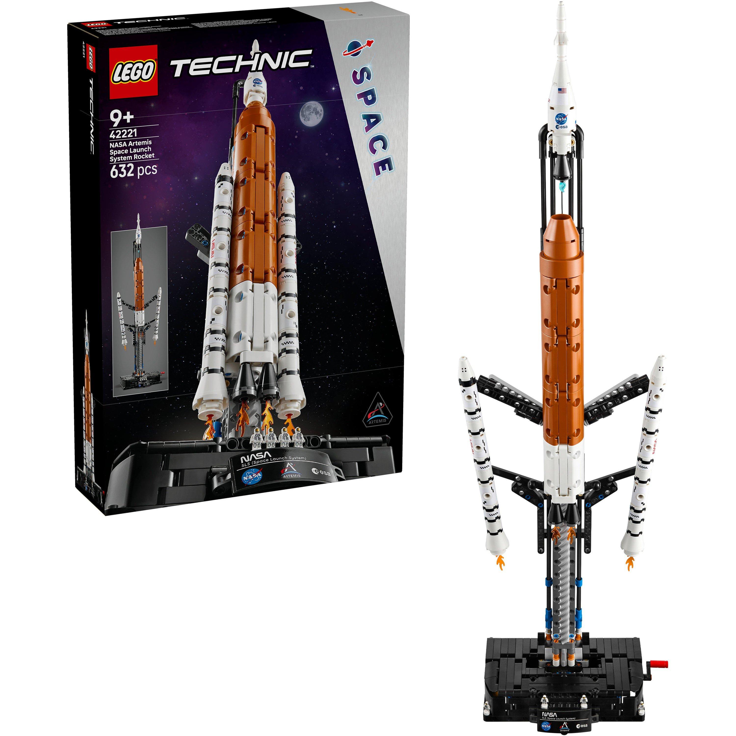 NASA Rocket - LEGO - Technic NASA Artemis Space Launch System Rocket 42221 - 1