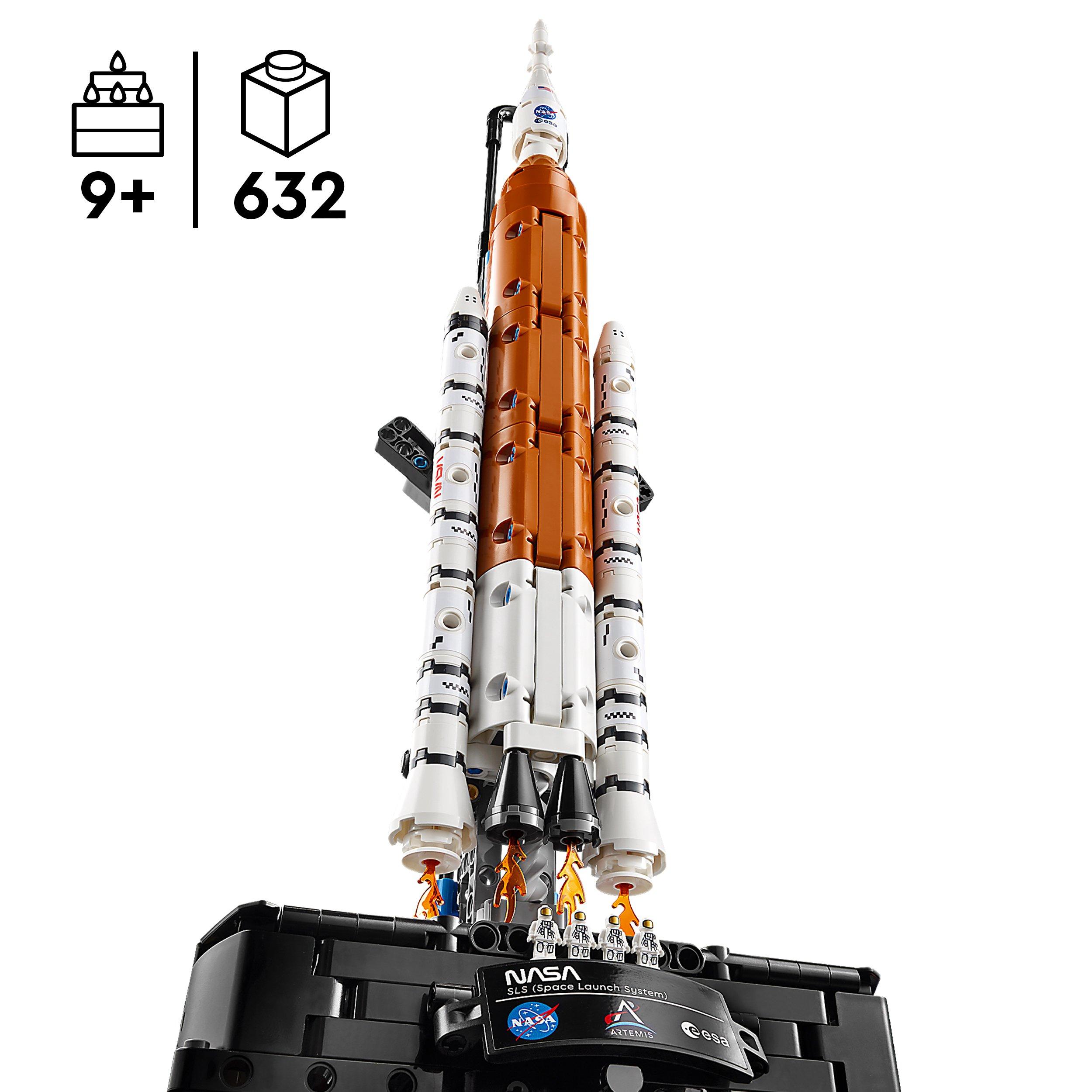 NASA Rocket - LEGO - Technic NASA Artemis Space Launch System Rocket 42221 - 2
