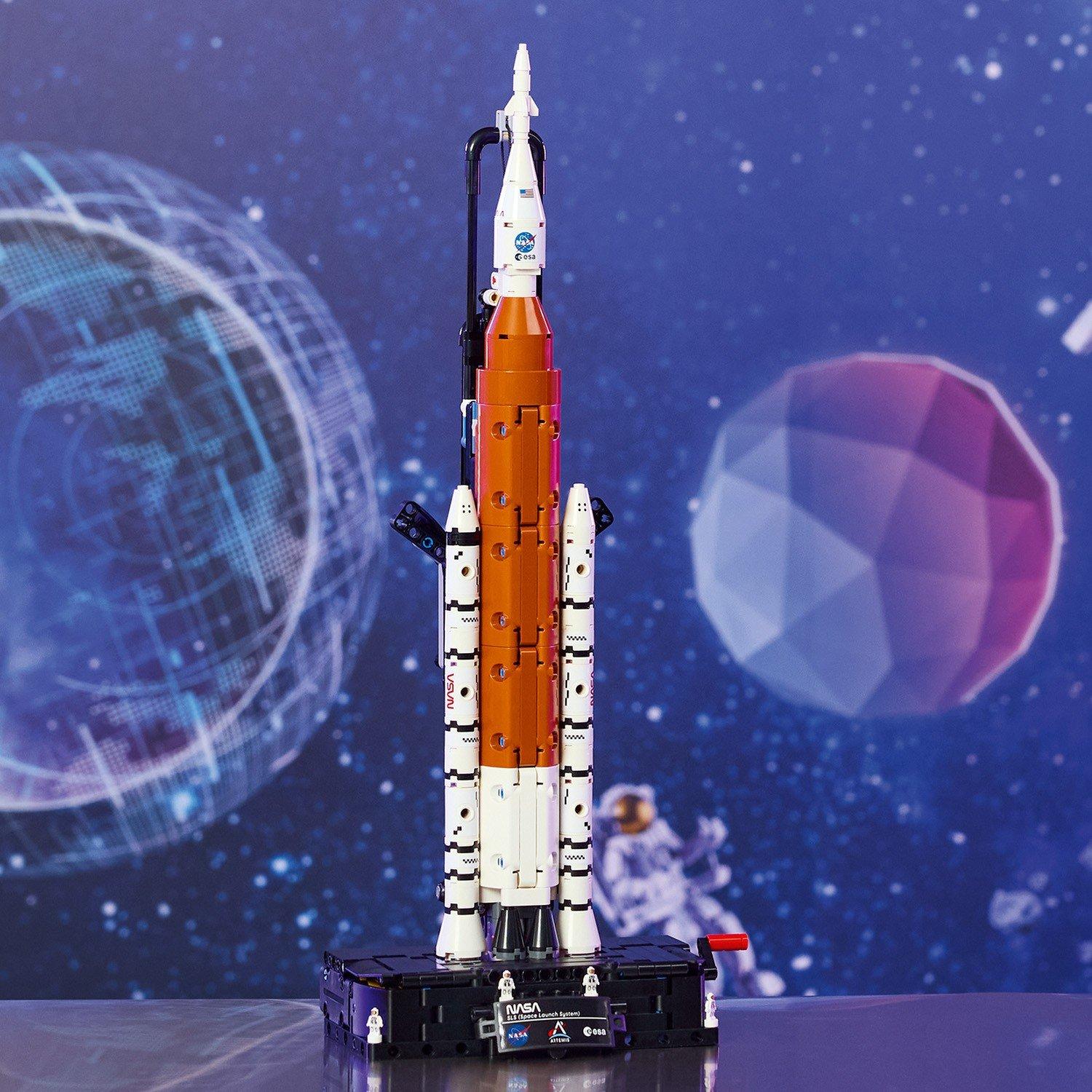 NASA-raket - LEGO - Technic NASA Artemis Space Launch System Rocket 42221 - 10