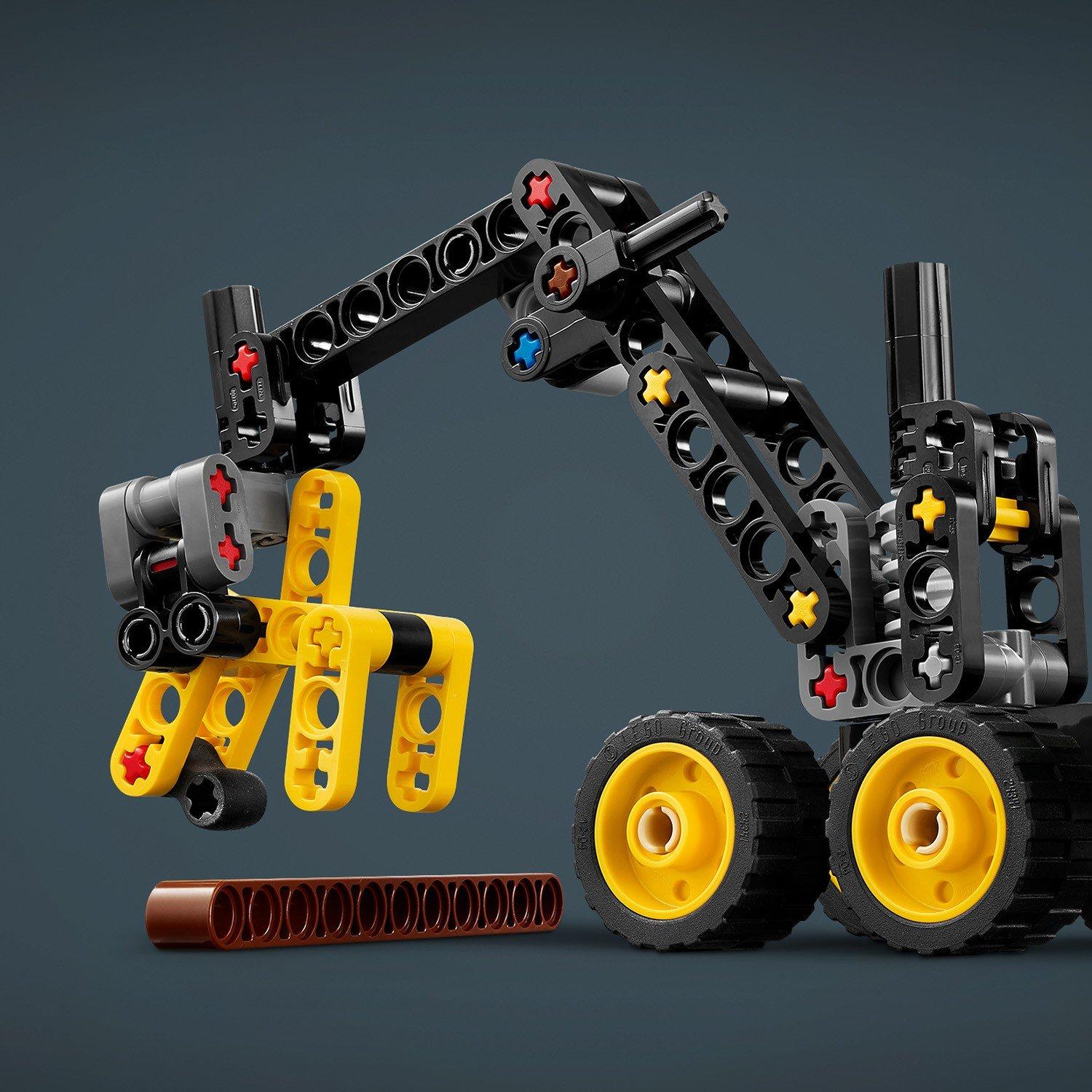 TBC - LEGO - Technic John Deere 1470H Wheeled Harvester Toy 42218 - 11