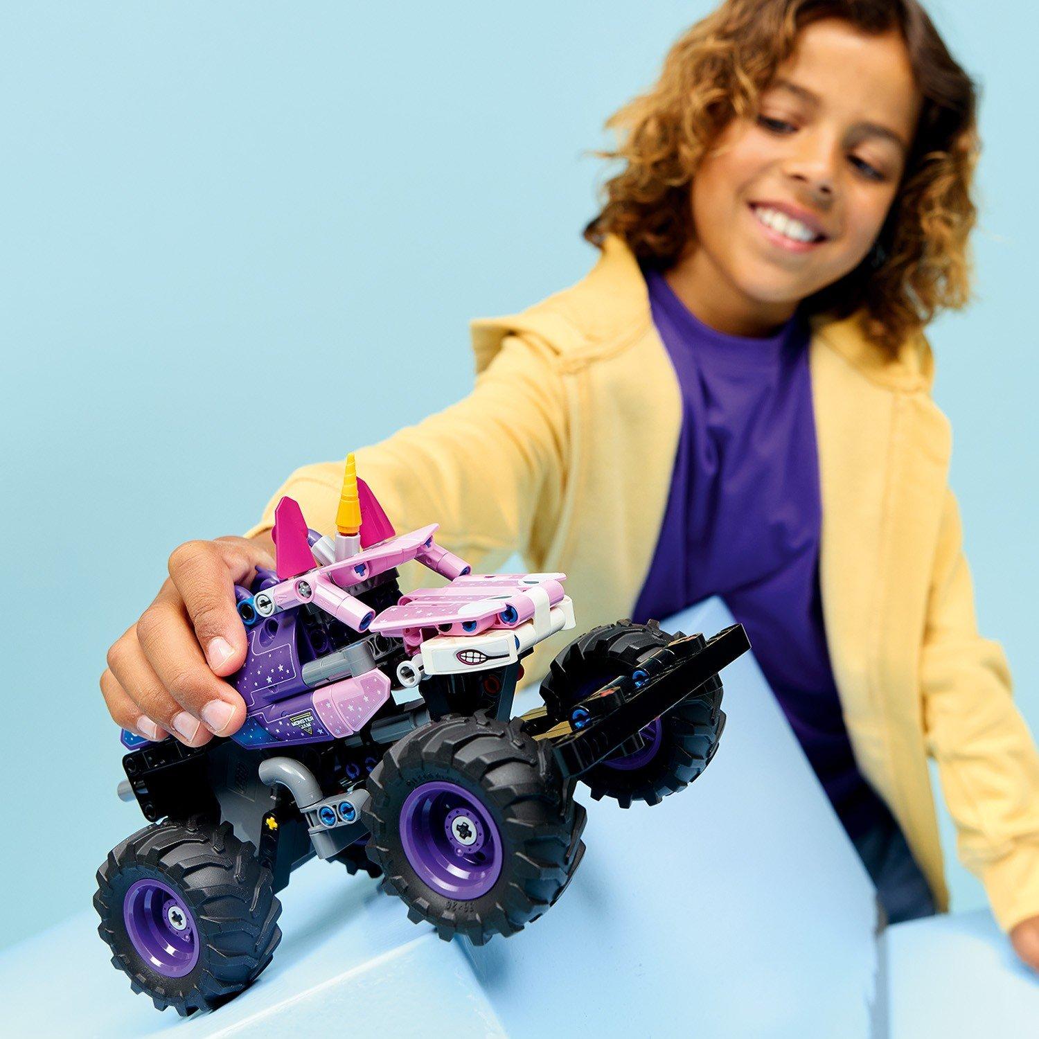 TBC - LEGO - Technic Monster Jam Sparkle Smash Pull-Back Toy 42220 - 11
