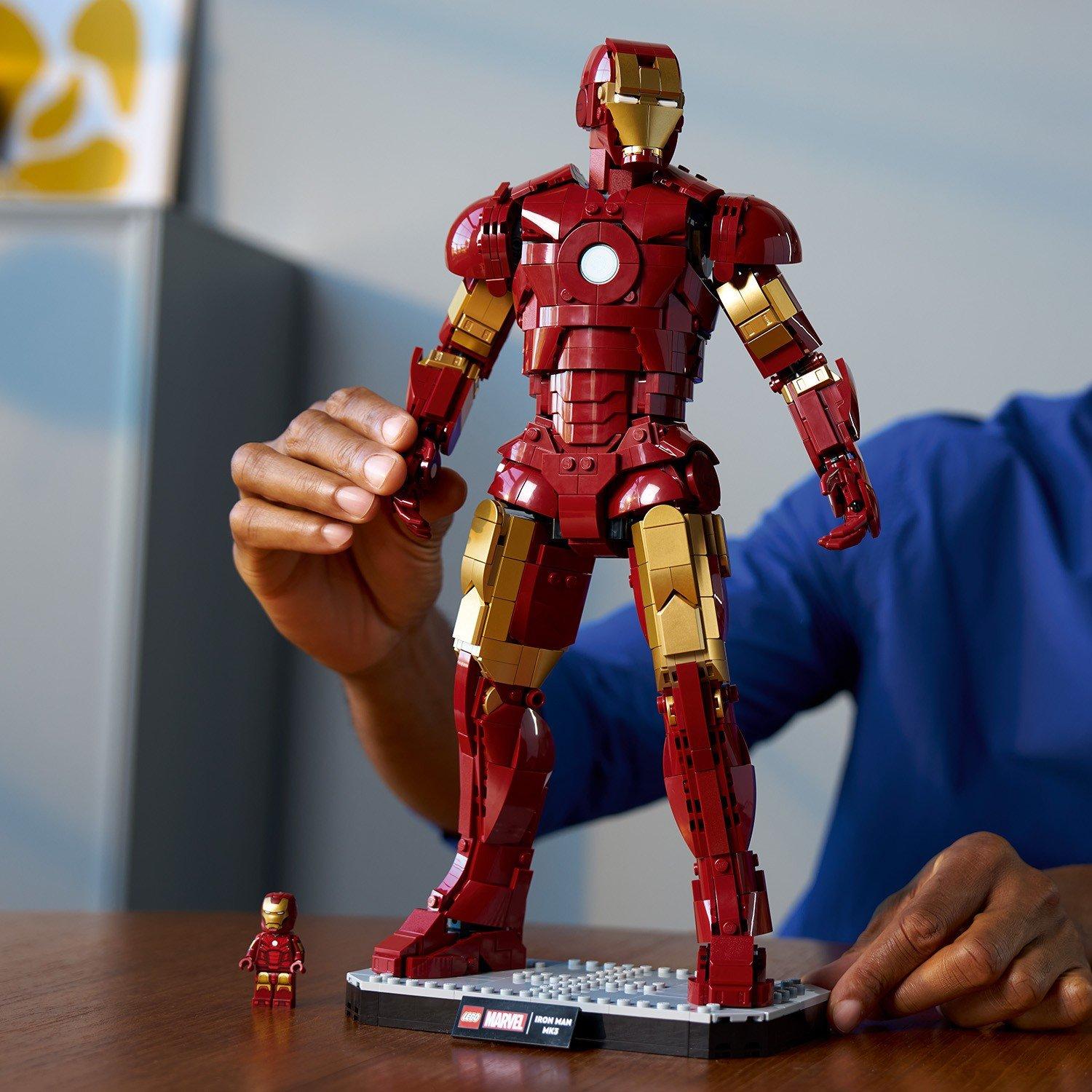 Iron Man - LEGO - Marvel Iron Man Mark 3 Collectors’ Edition Set 76344 - 11