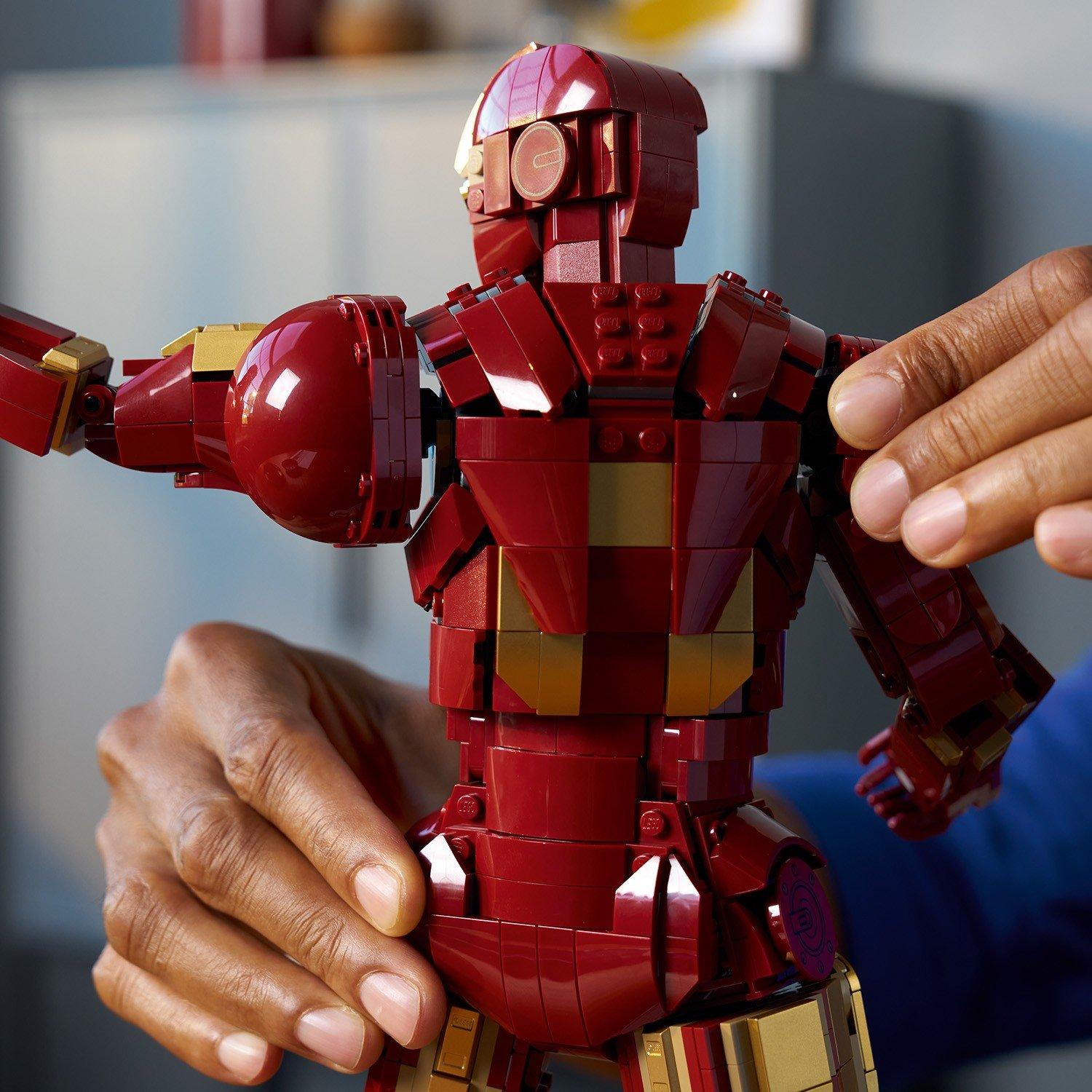 Iron Man - LEGO - Marvel Iron Man Mark 3 Collectors’ Edition Set 76344 - 12
