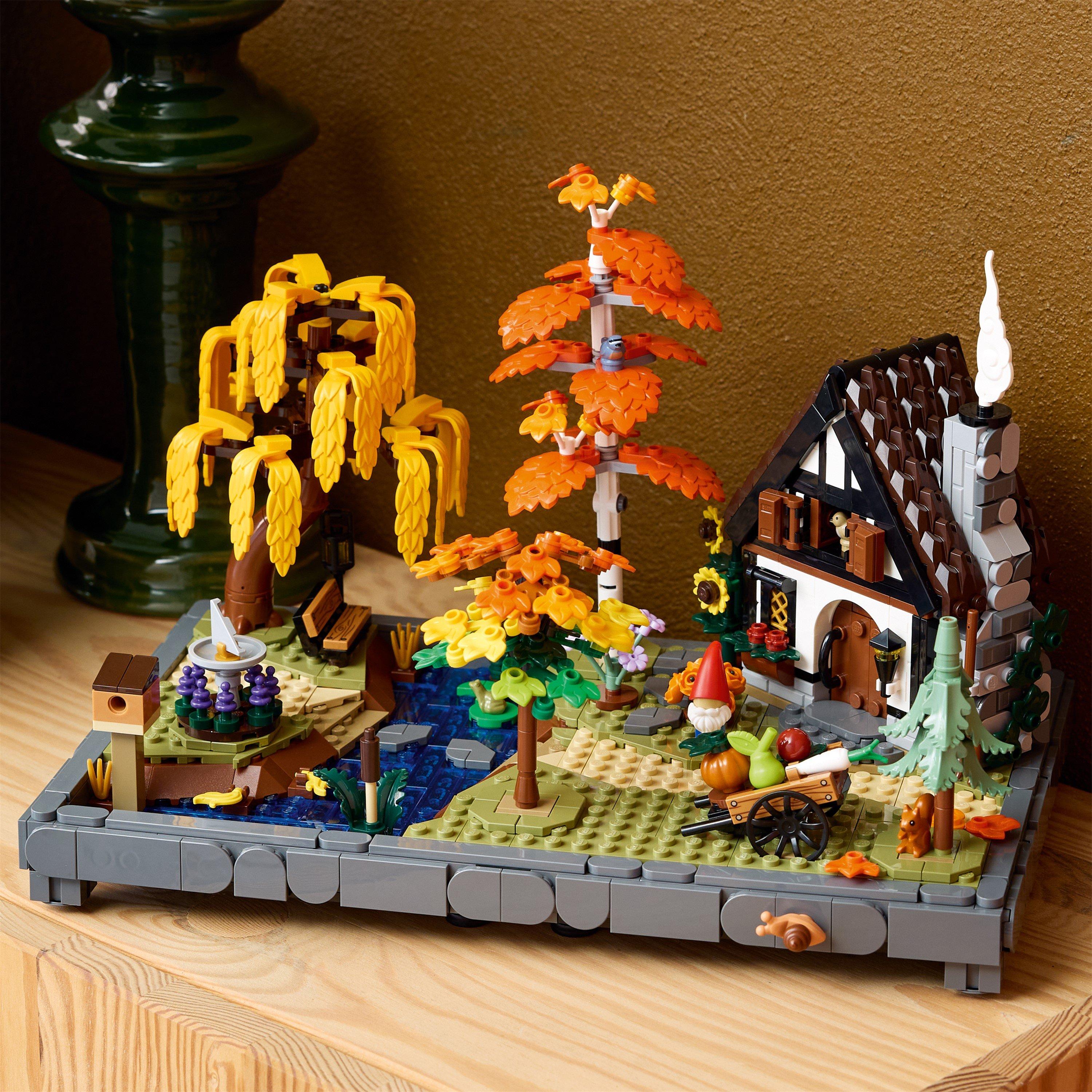 TBC - LEGO - Icons Autumn Cottage Garden Model Kit for Adults 11372 - 2