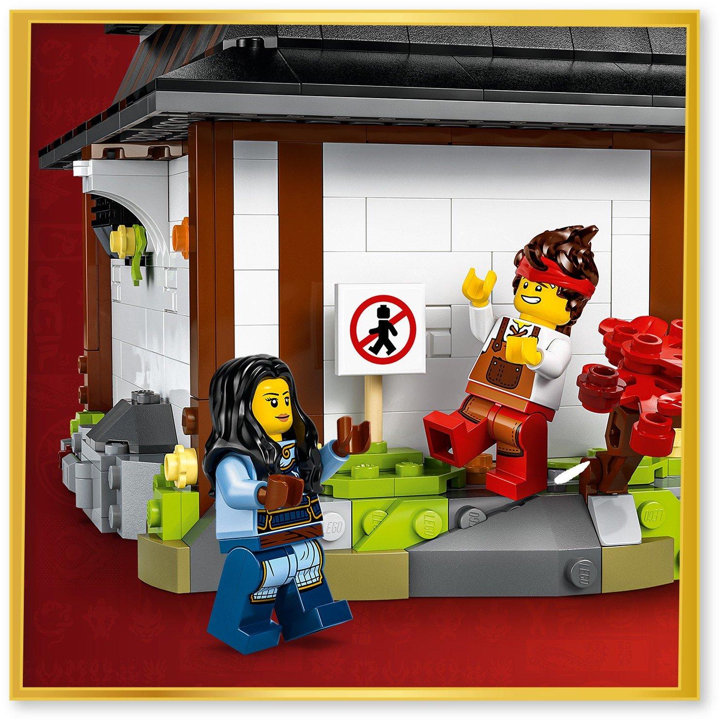 Four Weapons - LEGO - NINJAGO Four Weapons Blacksmith 15th Anniversary 71858 - 12