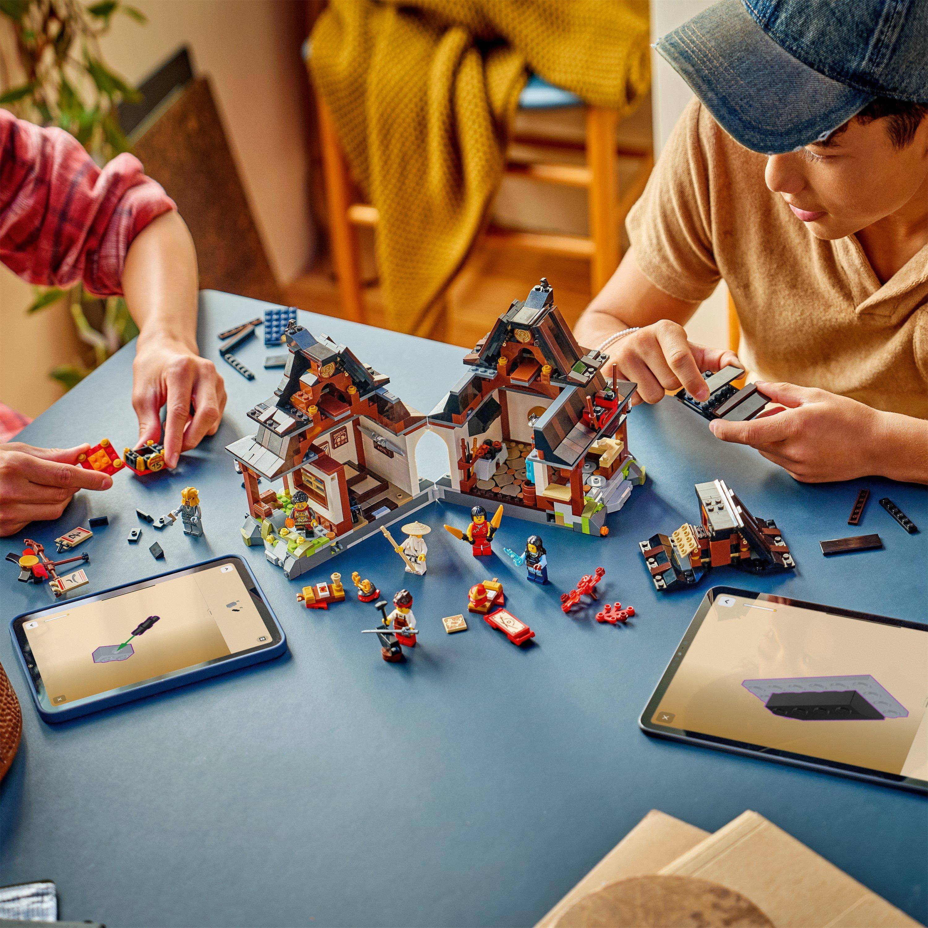 Four Weapons - LEGO - NINJAGO Four Weapons Blacksmith 15th Anniversary 71858 - 3