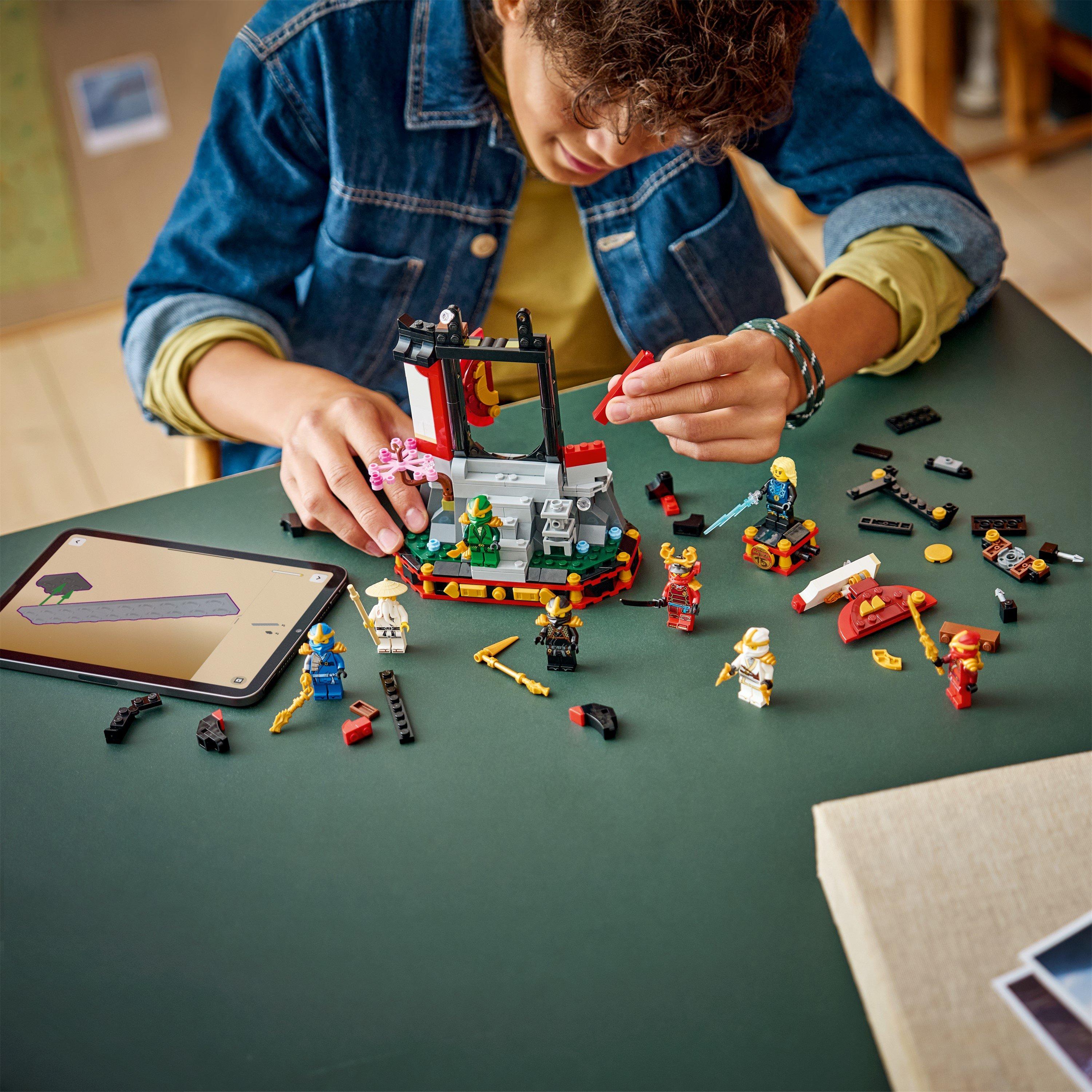 TBC - LEGO - NINJAGO Ninja Character Display 15th Anniversary 71866 - 3