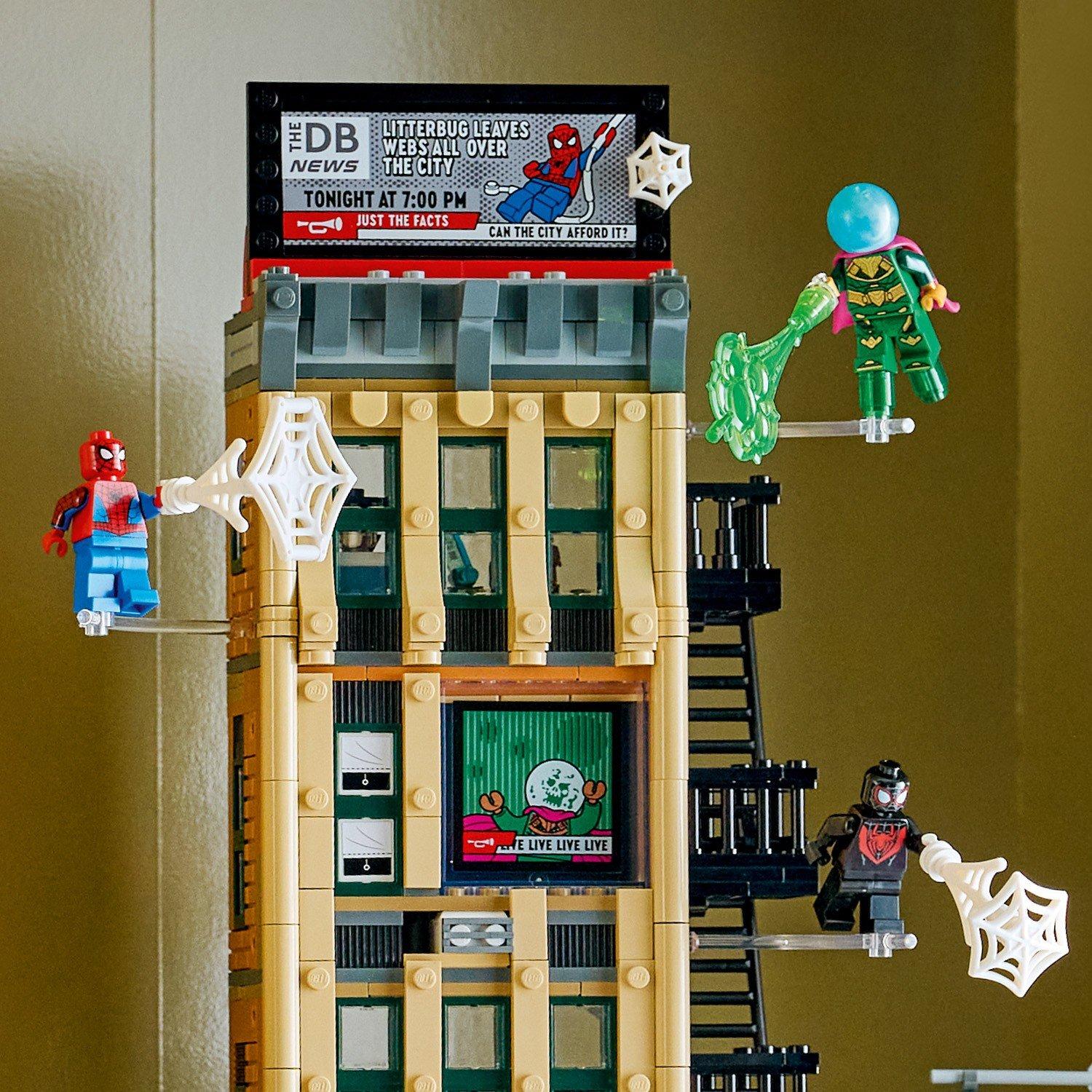 TBC - LEGO - Marvel Spider-Man vs. Mysterio: The Daily Bugle 76342 - 12