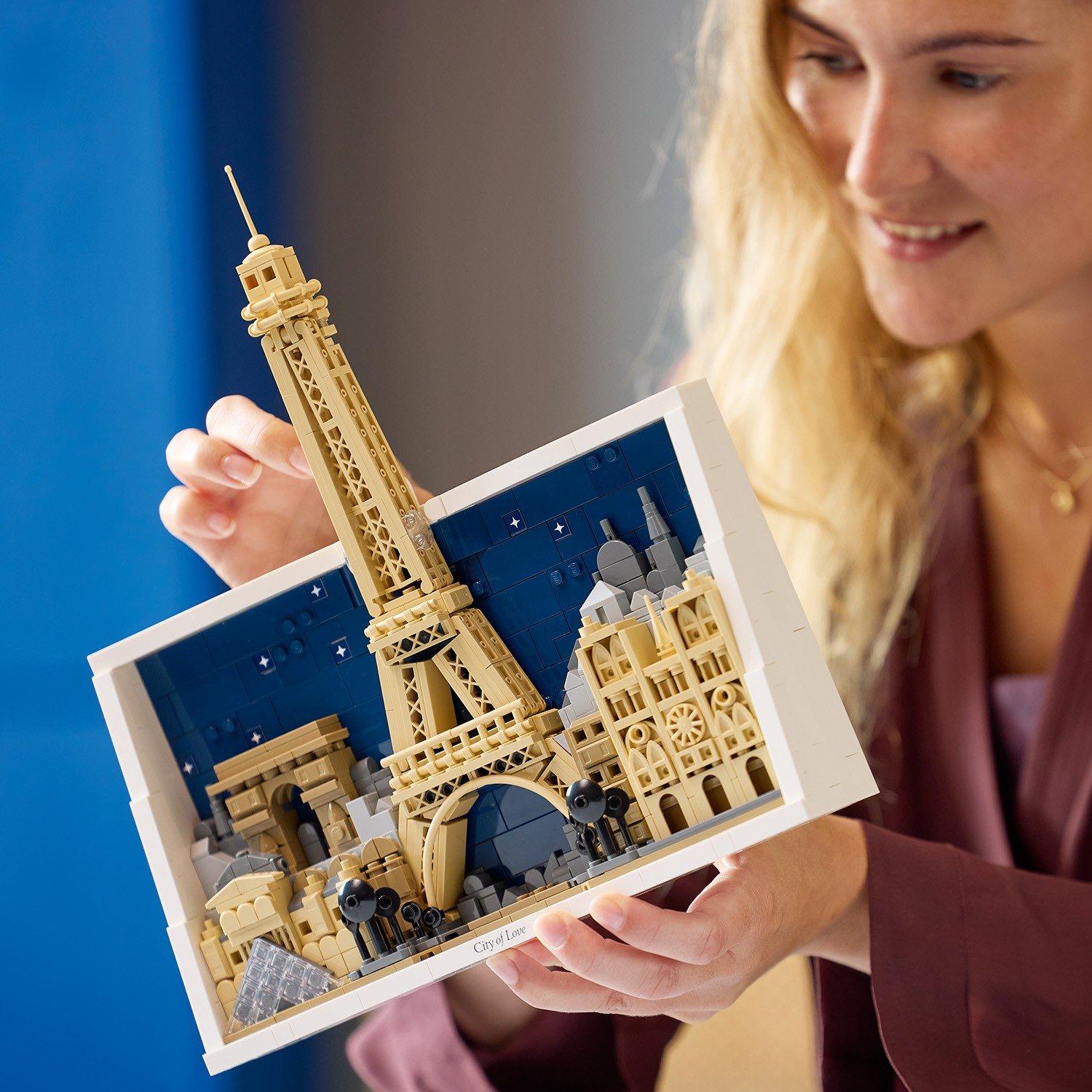 TBC - LEGO - Architecture Paris – City of Love Building Set 21064 - 14