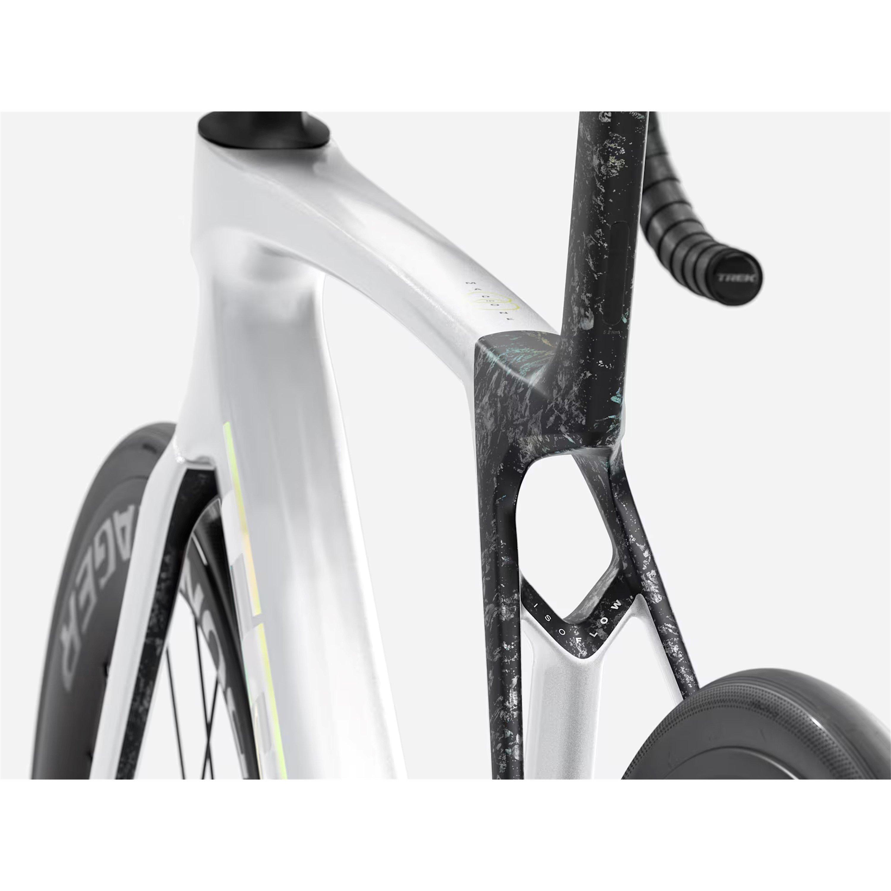 Crystal White26 - Trek - Madone SL 6 Gen 8 2026 Road Bike - 4