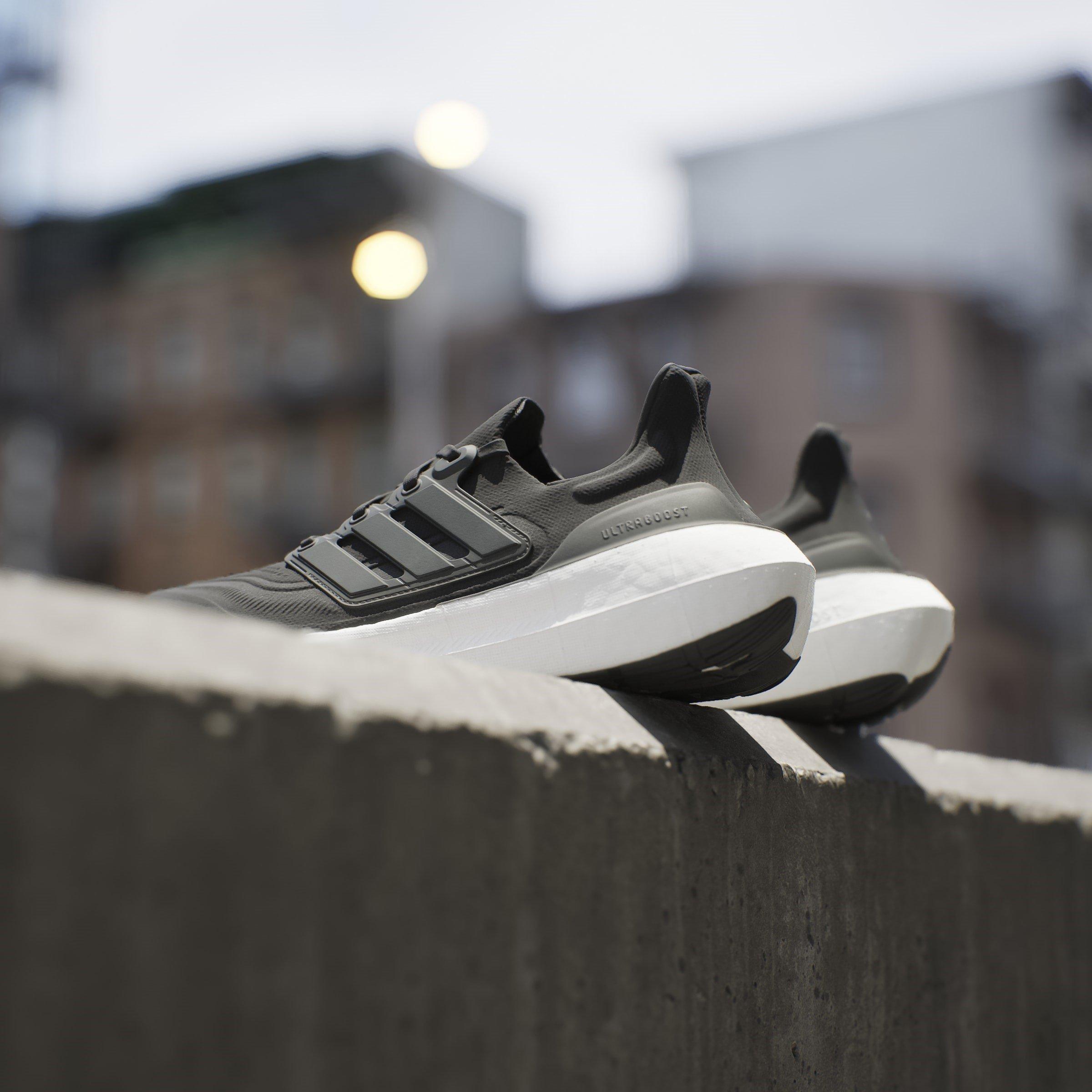 Cblack/Cblack/C - adidas - Ultraboost Light - 16