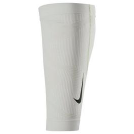 Nike Zoned Knit Calf Sleeves