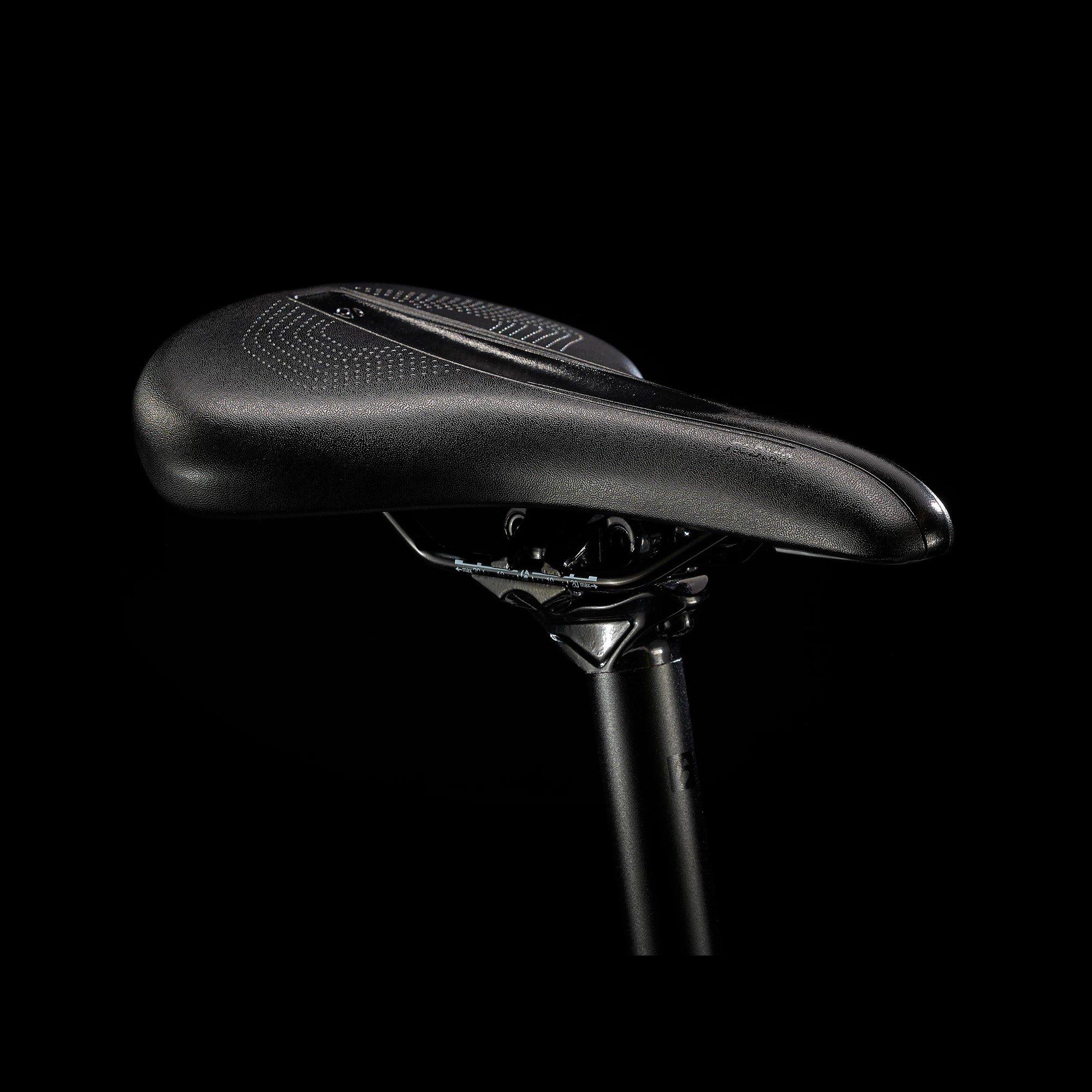 Viper Red 23 - Trek - FX 3 Disc Hybrid Bike - 8