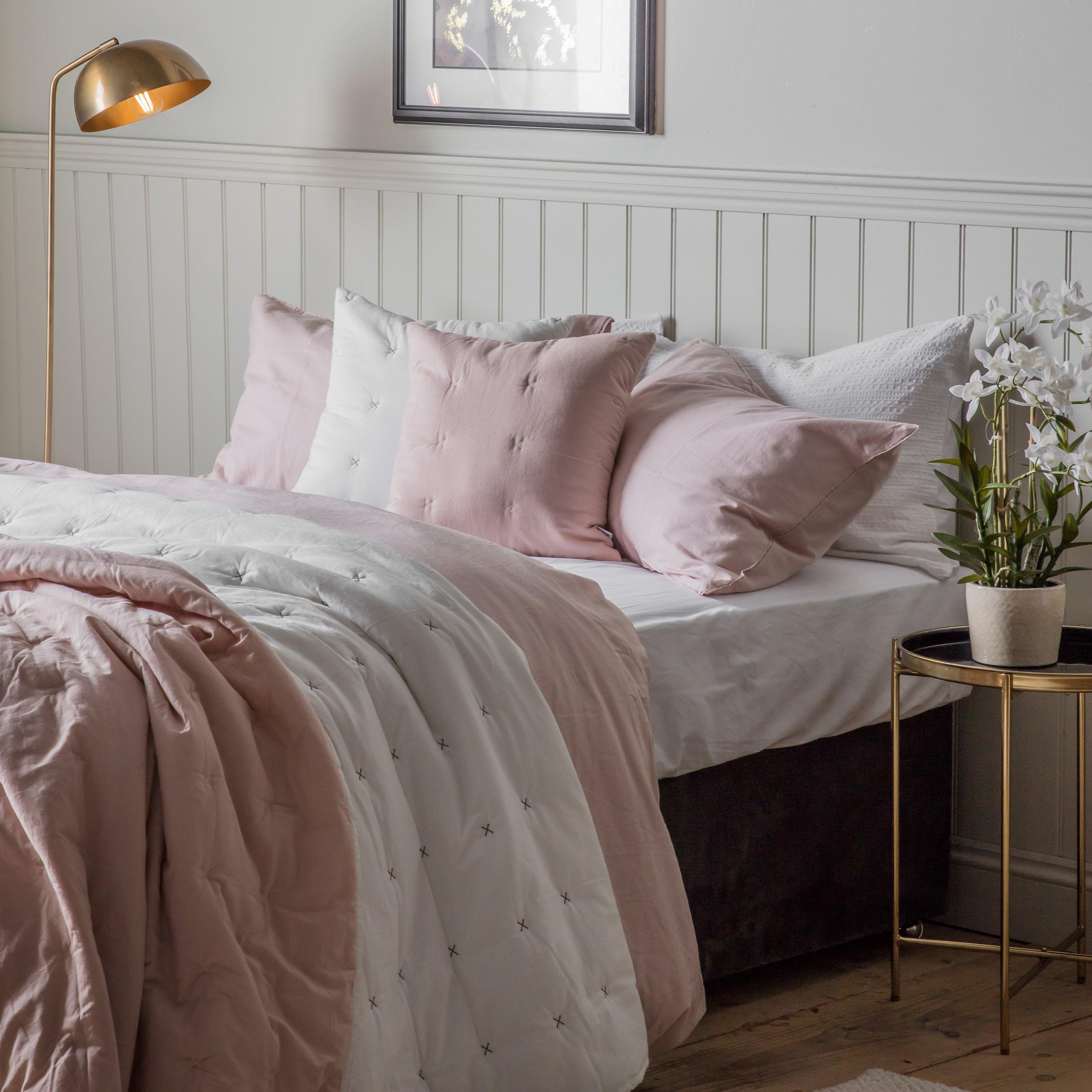 240x260cm - Gallery - Cotton Stitch Bedspread White Blush - 1