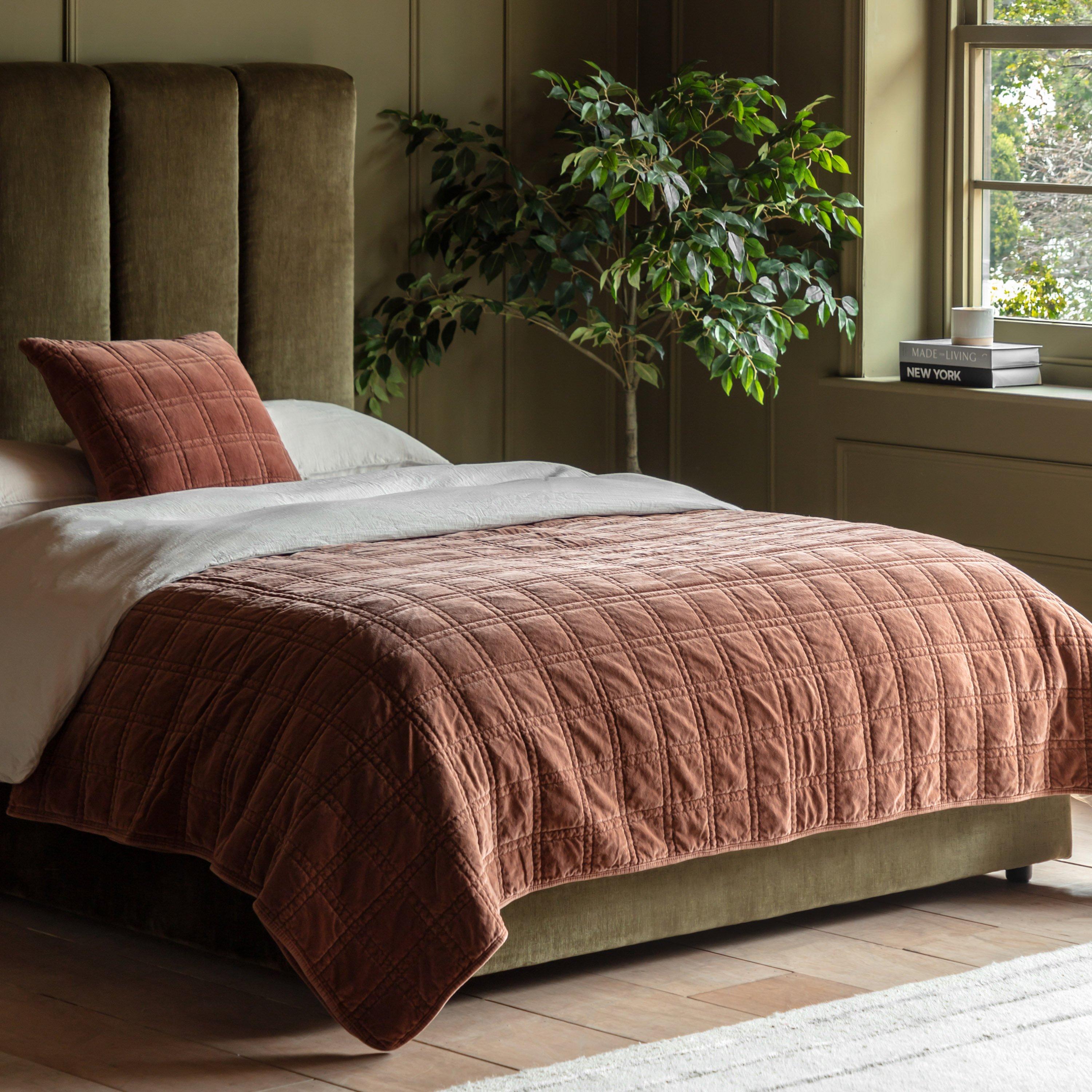 2200x2400mm - Gallery - Cotton Velvet Quilted Bedspread - 1