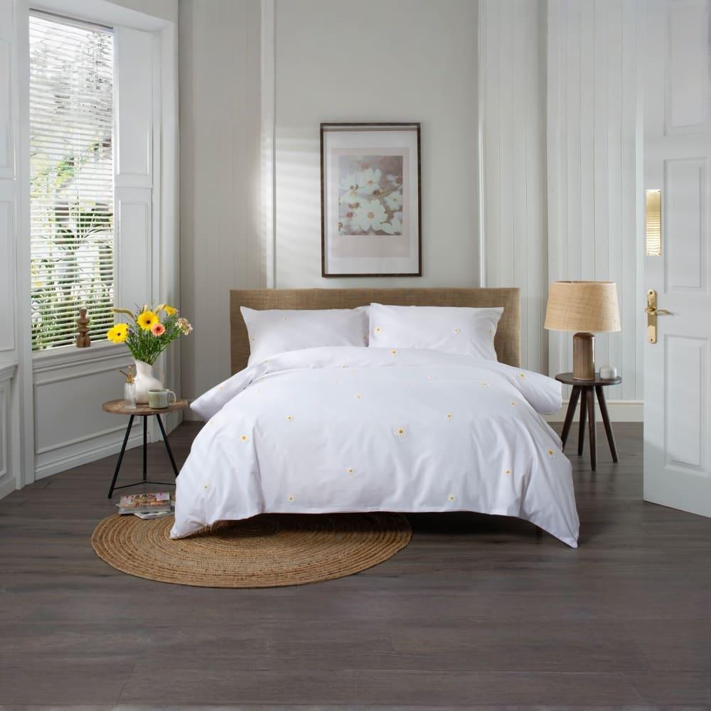 The Lyndon Company  Duvet Cover Sets - White - Super King