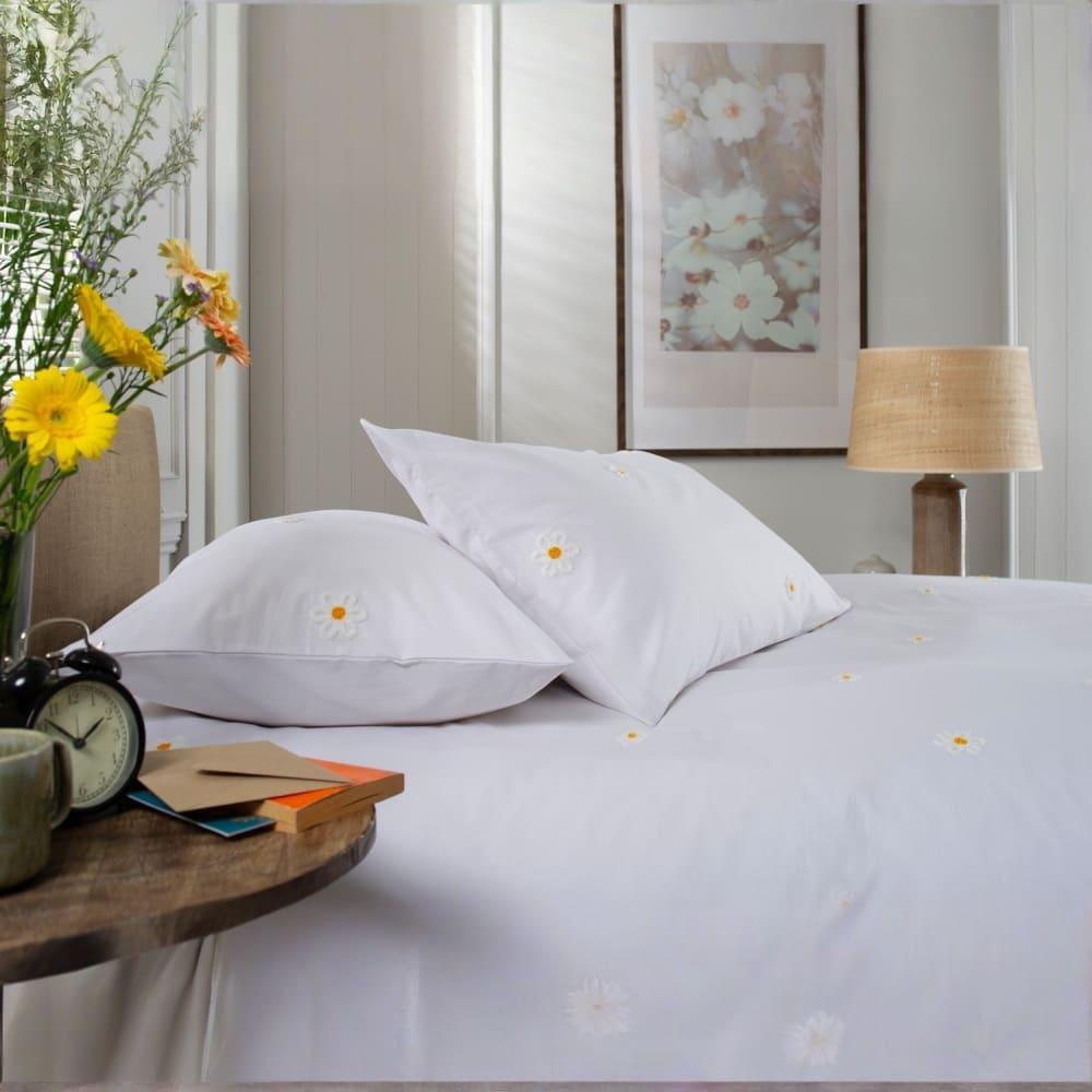 White - The Lyndon Company - Duvet Cover Sets - 2