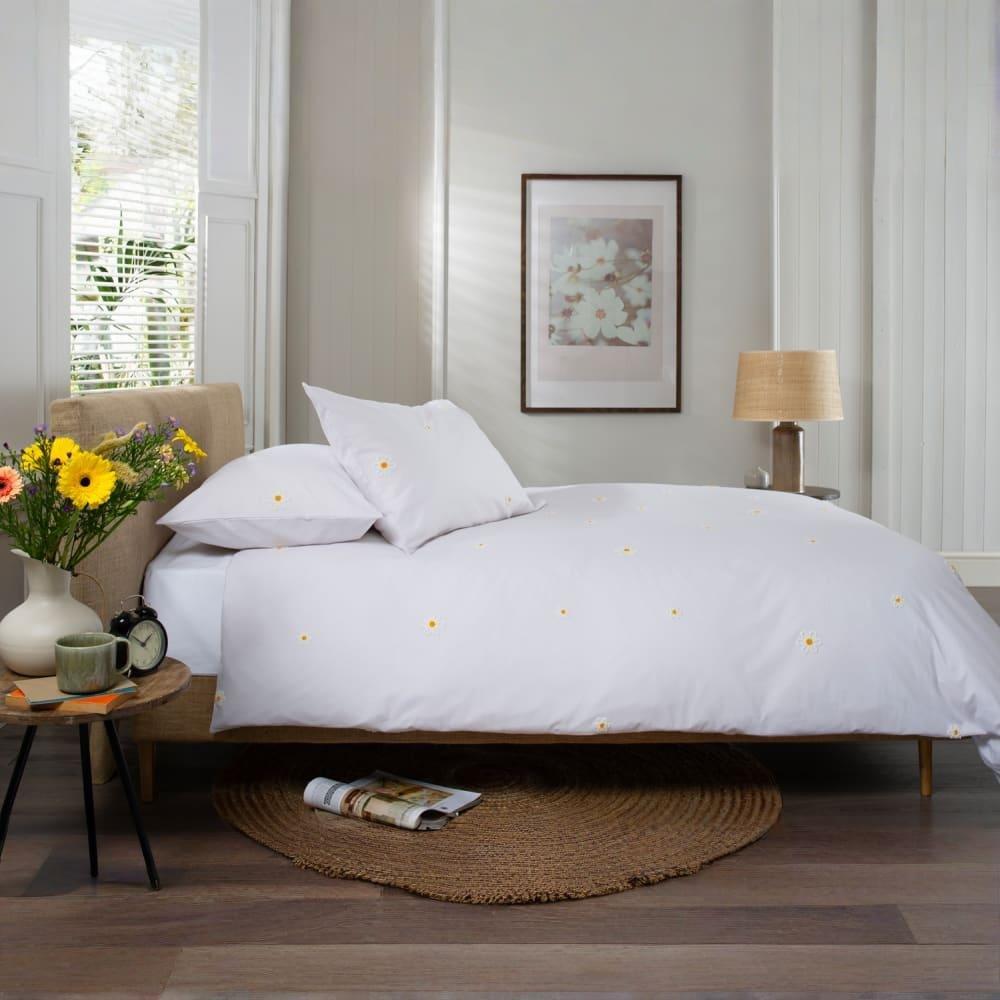 White - The Lyndon Company - Duvet Cover Sets - 3