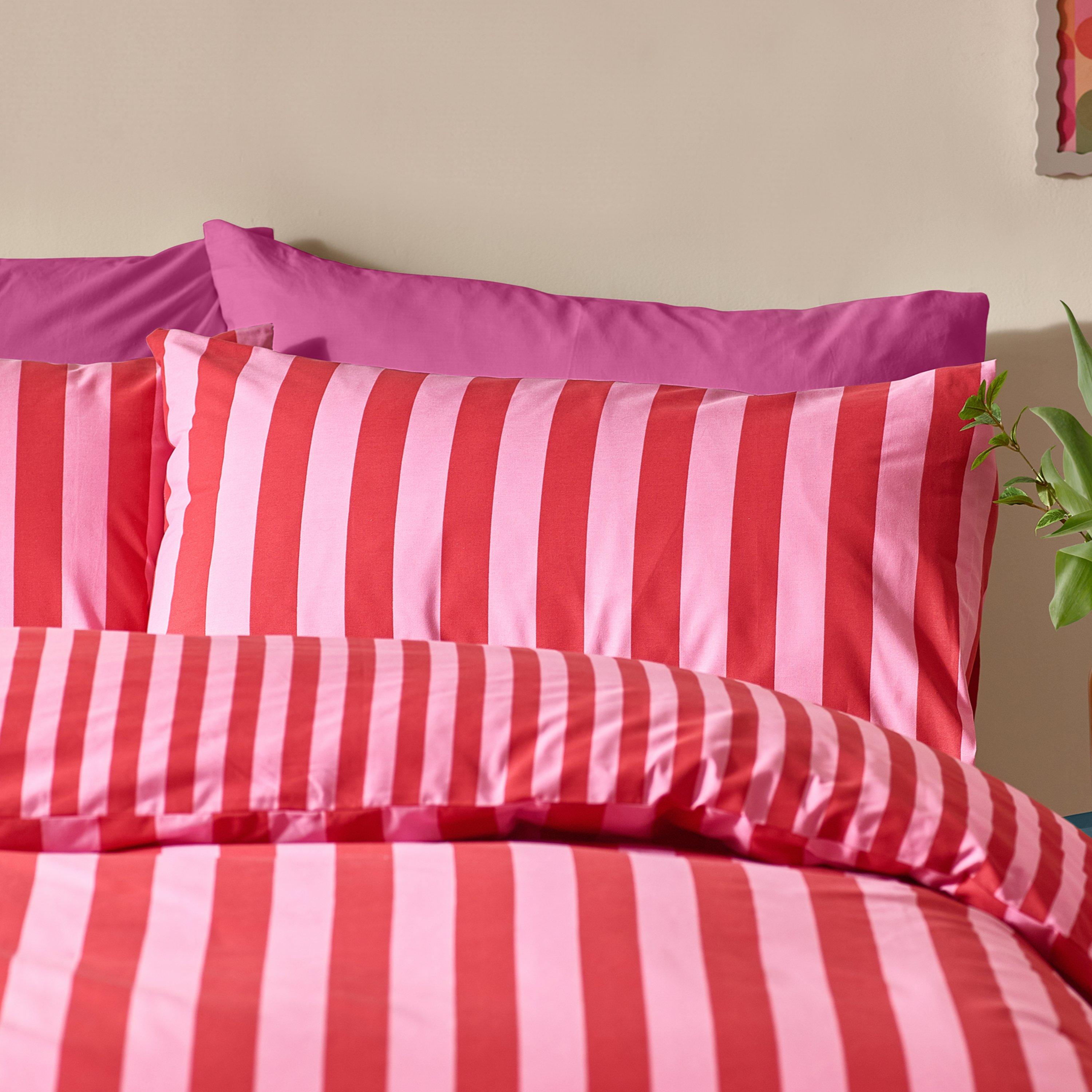 Red - Sassy B - Stripe Tease Duvet Cover Set - 3