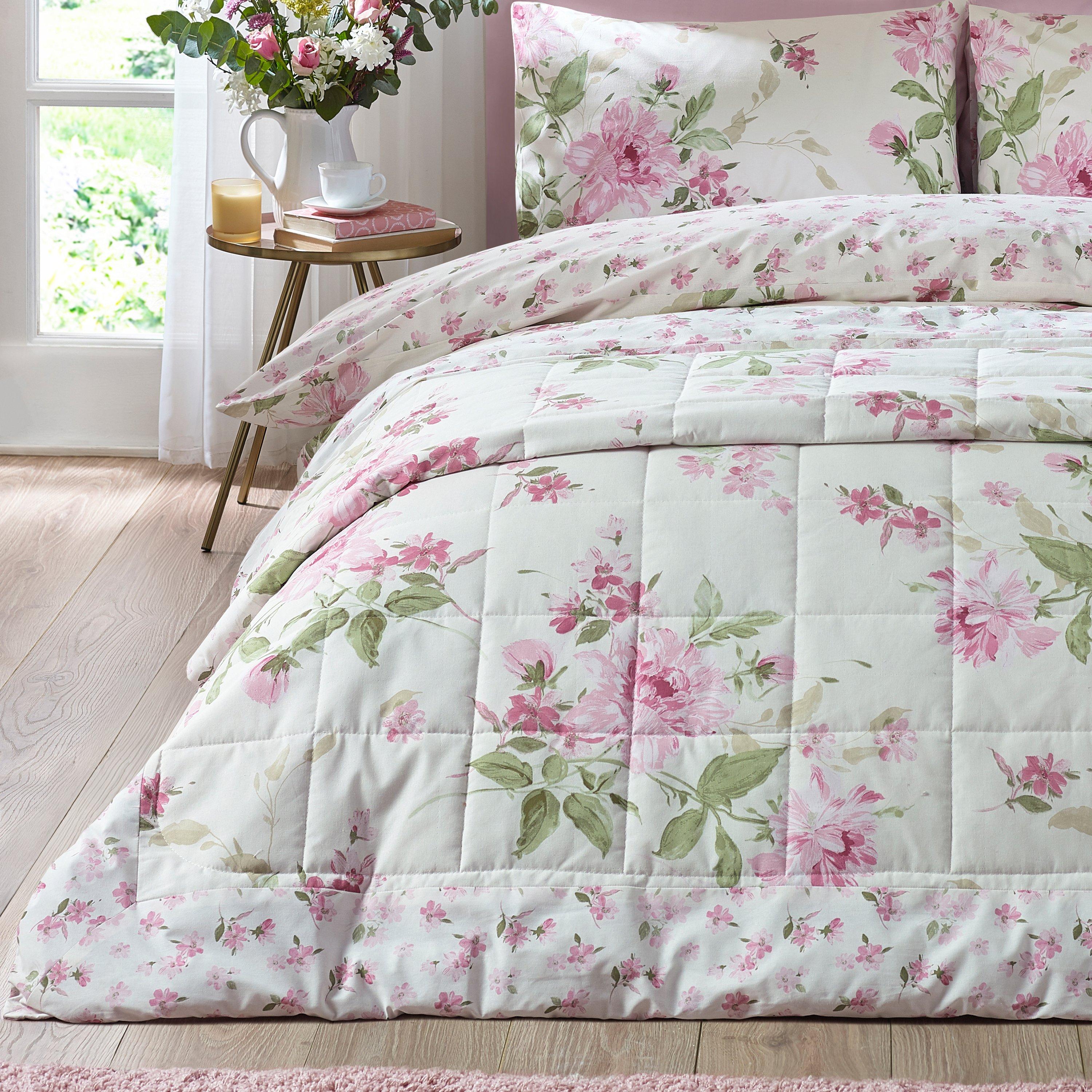 Catherine Lansfield  Avebury Floral Bedspread - Cream - 220x230cm
