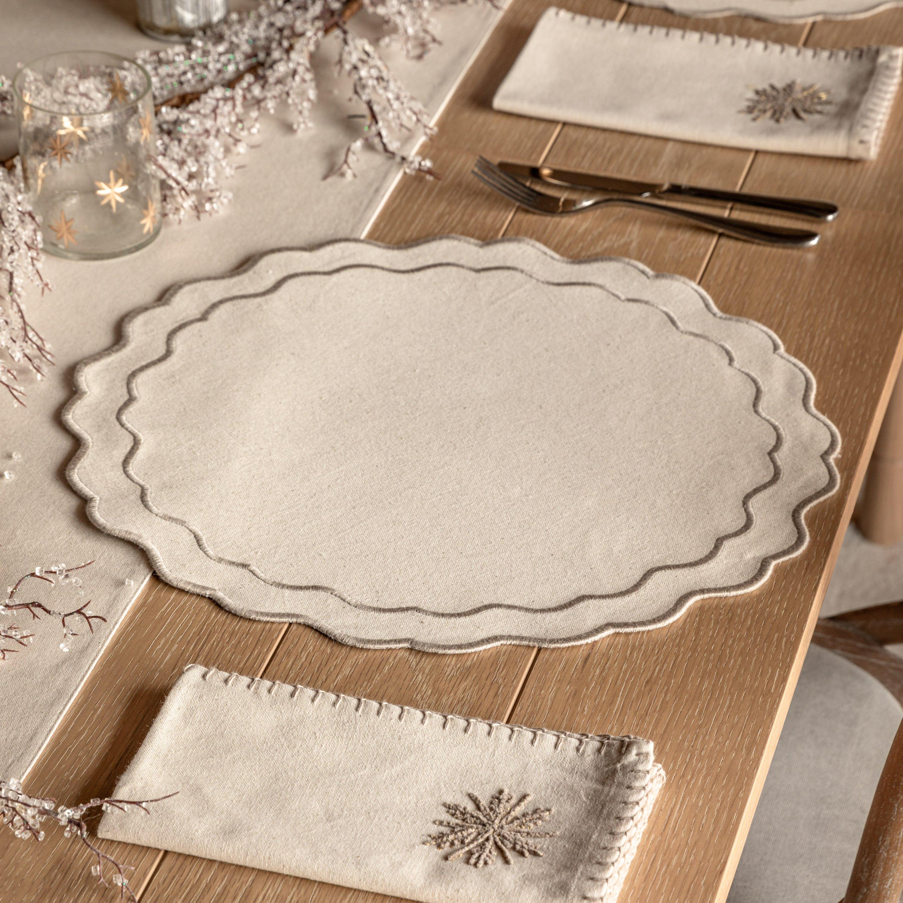 Deco Luxe - Gallery - Deco Luxe Scallop Recycled Cotton Placemat 40x40cm - 1