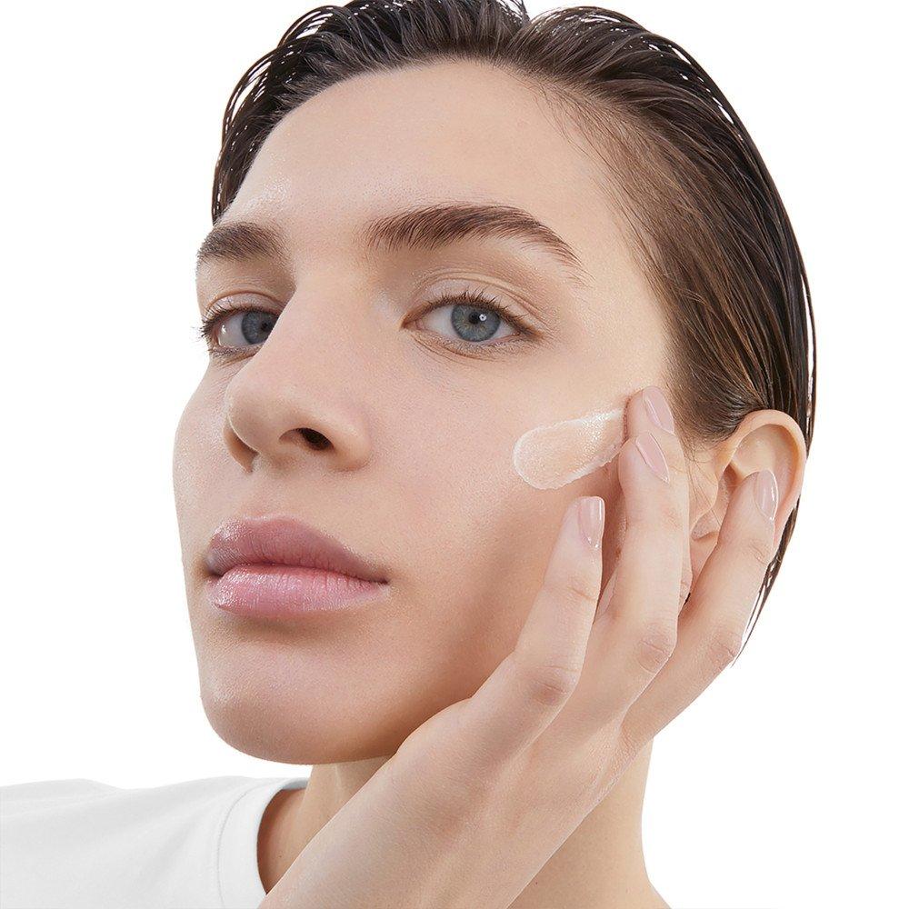 Clear - Yves Saint Laurent - AIRTHIN UV DEFENDER SPF 50+ - 4