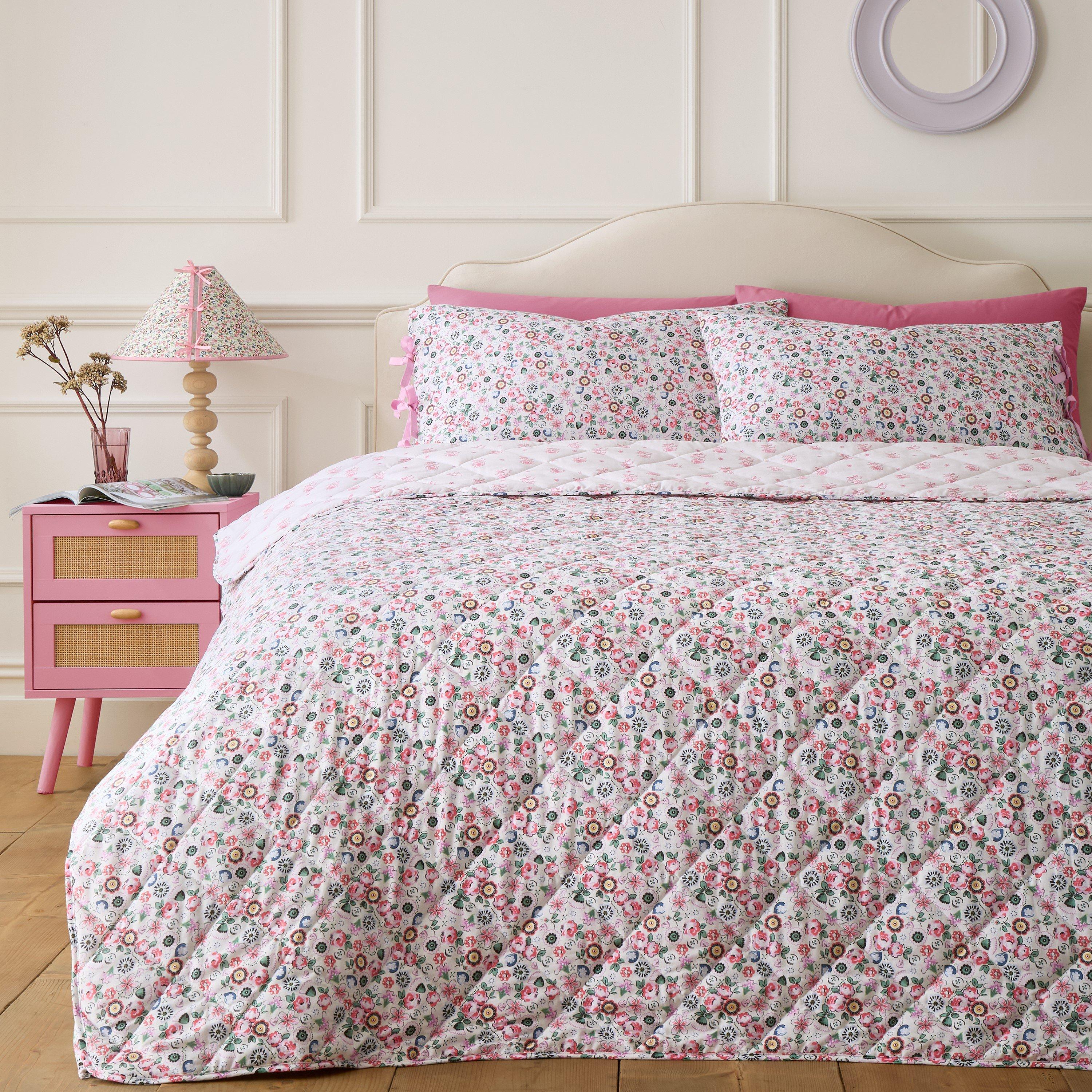Cath Kidston  Pearly Queen Ditsy Bedspread - Pink