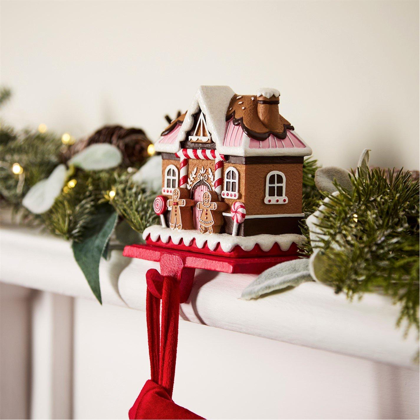 House - The Spirit Of Christmas - Festive Stocking Holder - 4