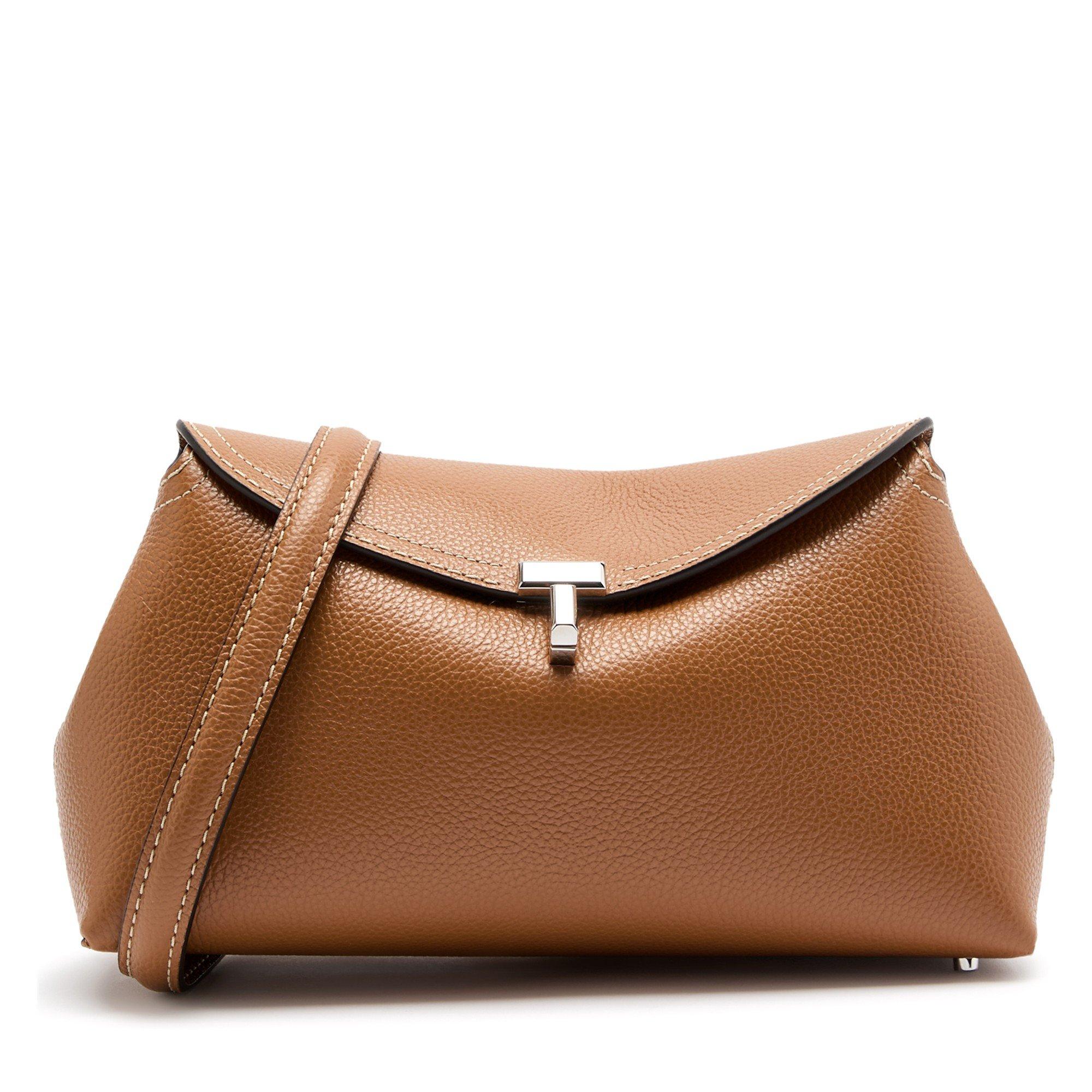 CAMEL - Toteme - T LOCK CLUTCH GRAIN LEATHER