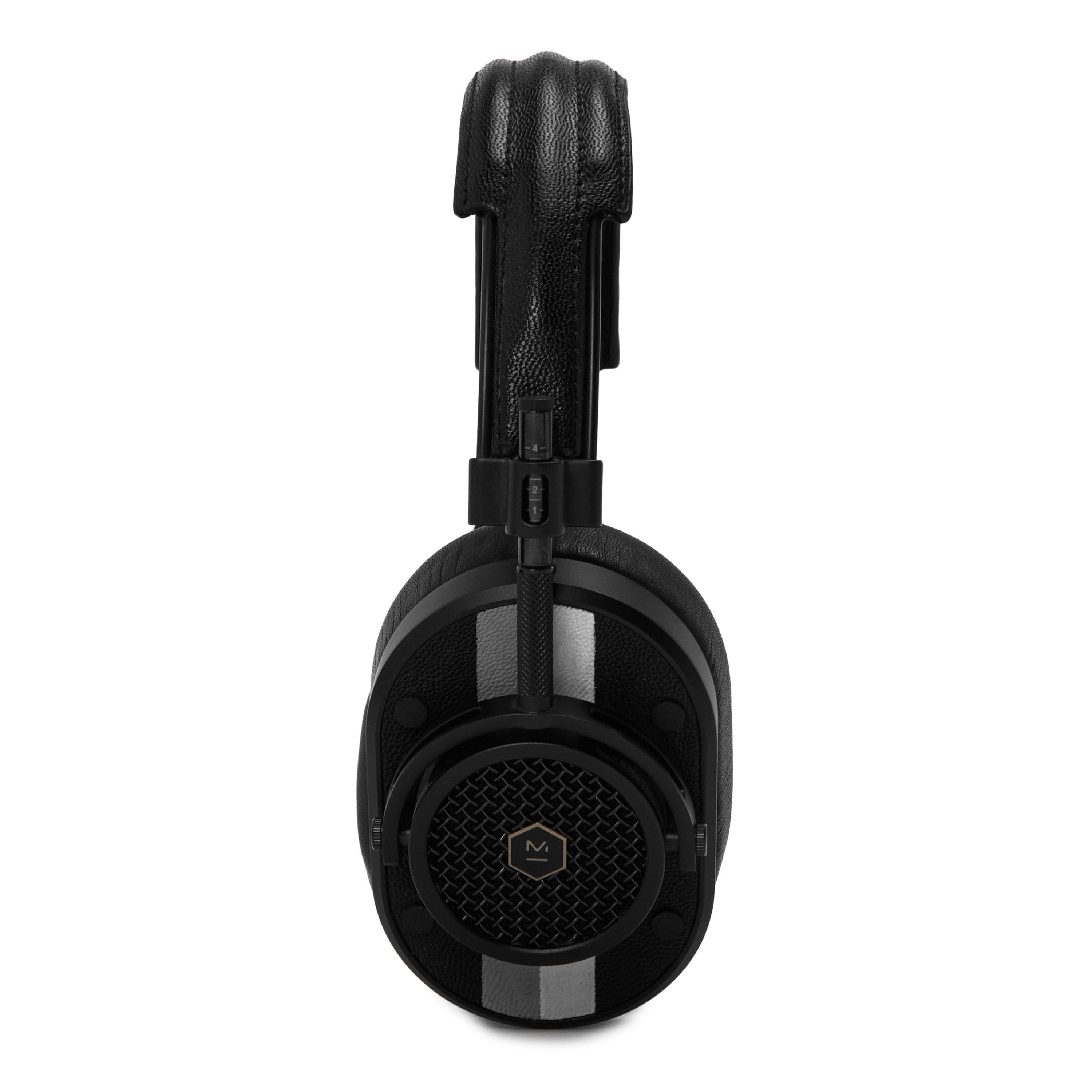 BLACK - Master and Dynamic - MD MH40 HN HEADPHONES09 - 2