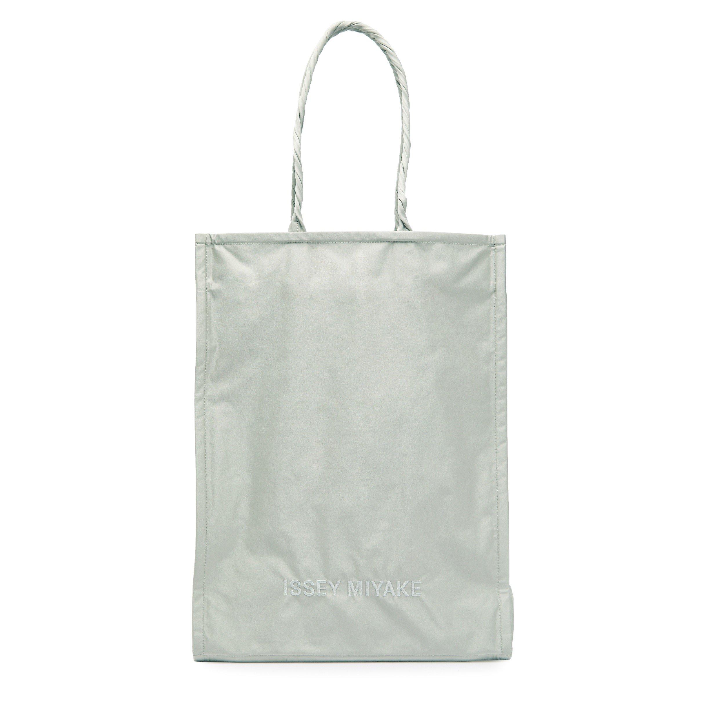 GREY - Issey Miyake - BAG CRUMPLABLE - 1