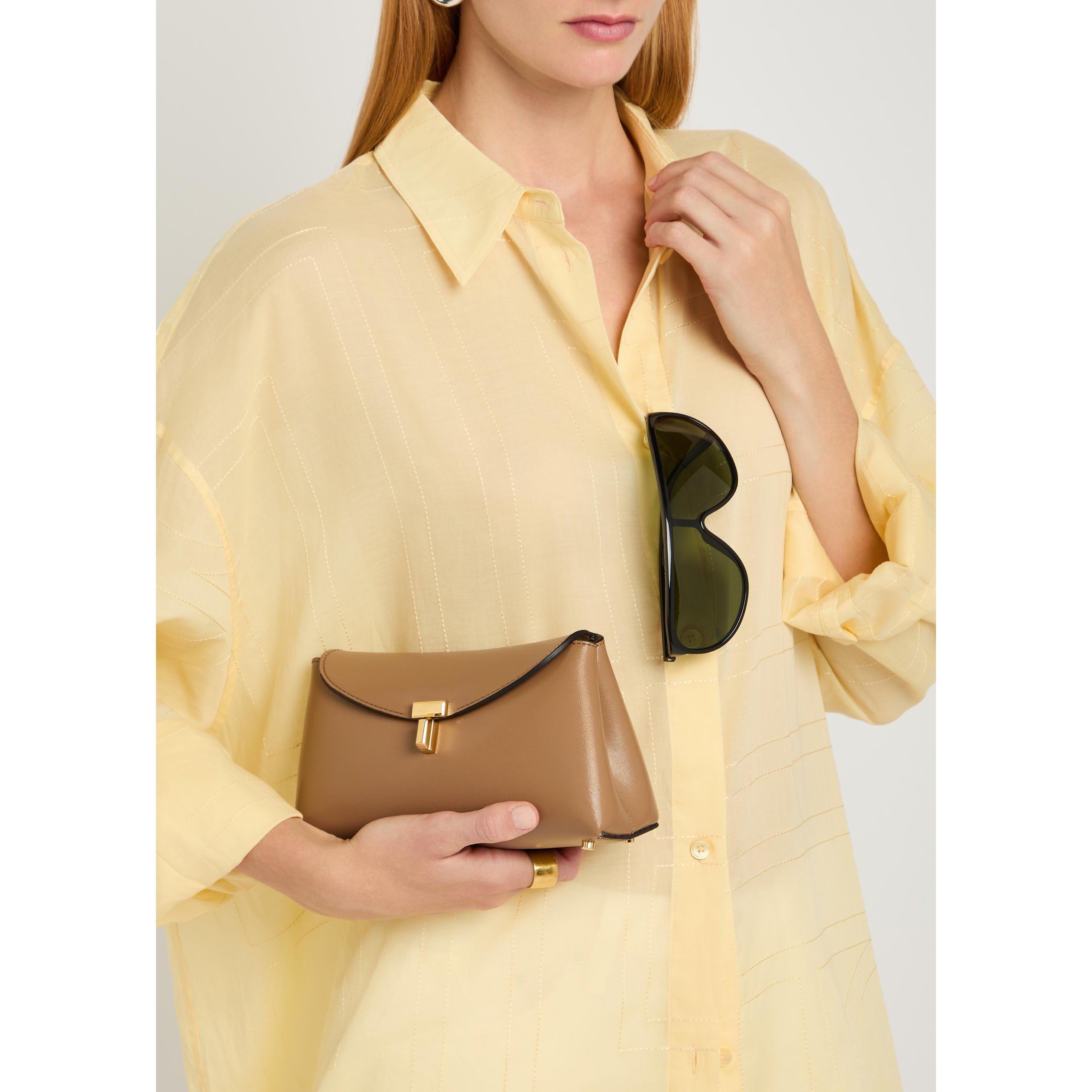 CAMEL - Toteme - Mini T-lock leather clutch - 3