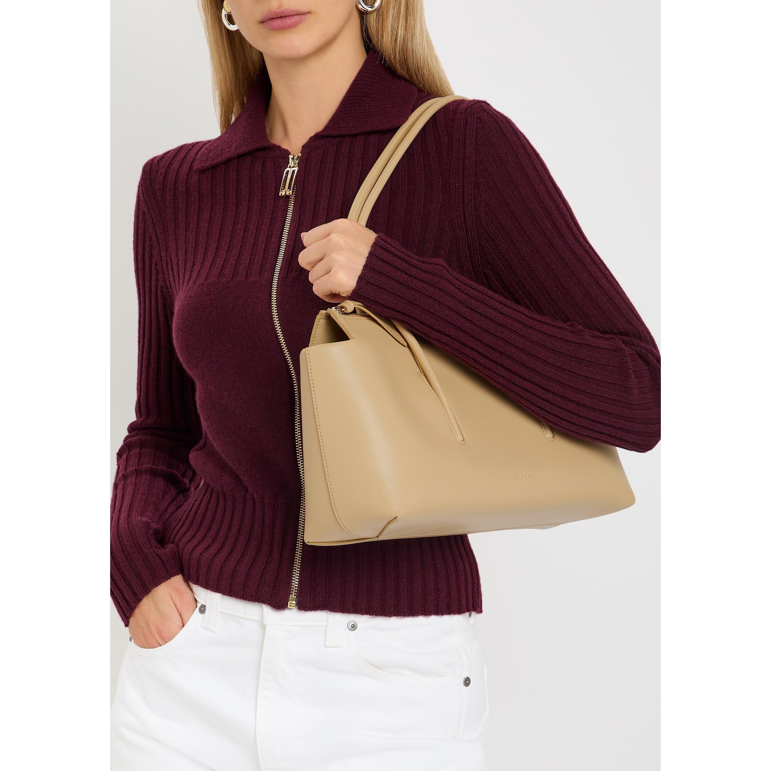 NATURAL - DeMellier - THE STOCKHOLM SHOULDER - 3