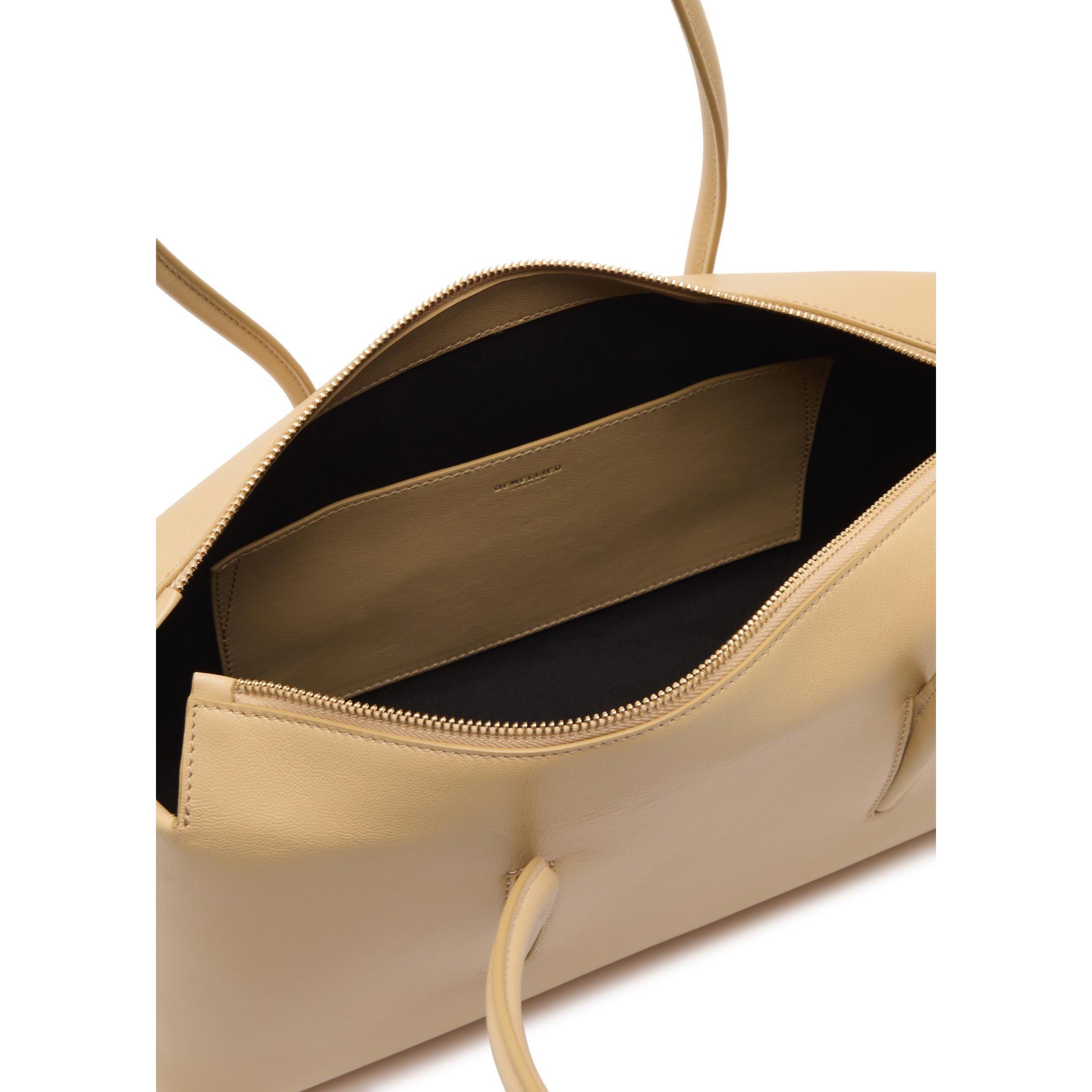 NATURAL - DeMellier - THE STOCKHOLM SHOULDER - 5