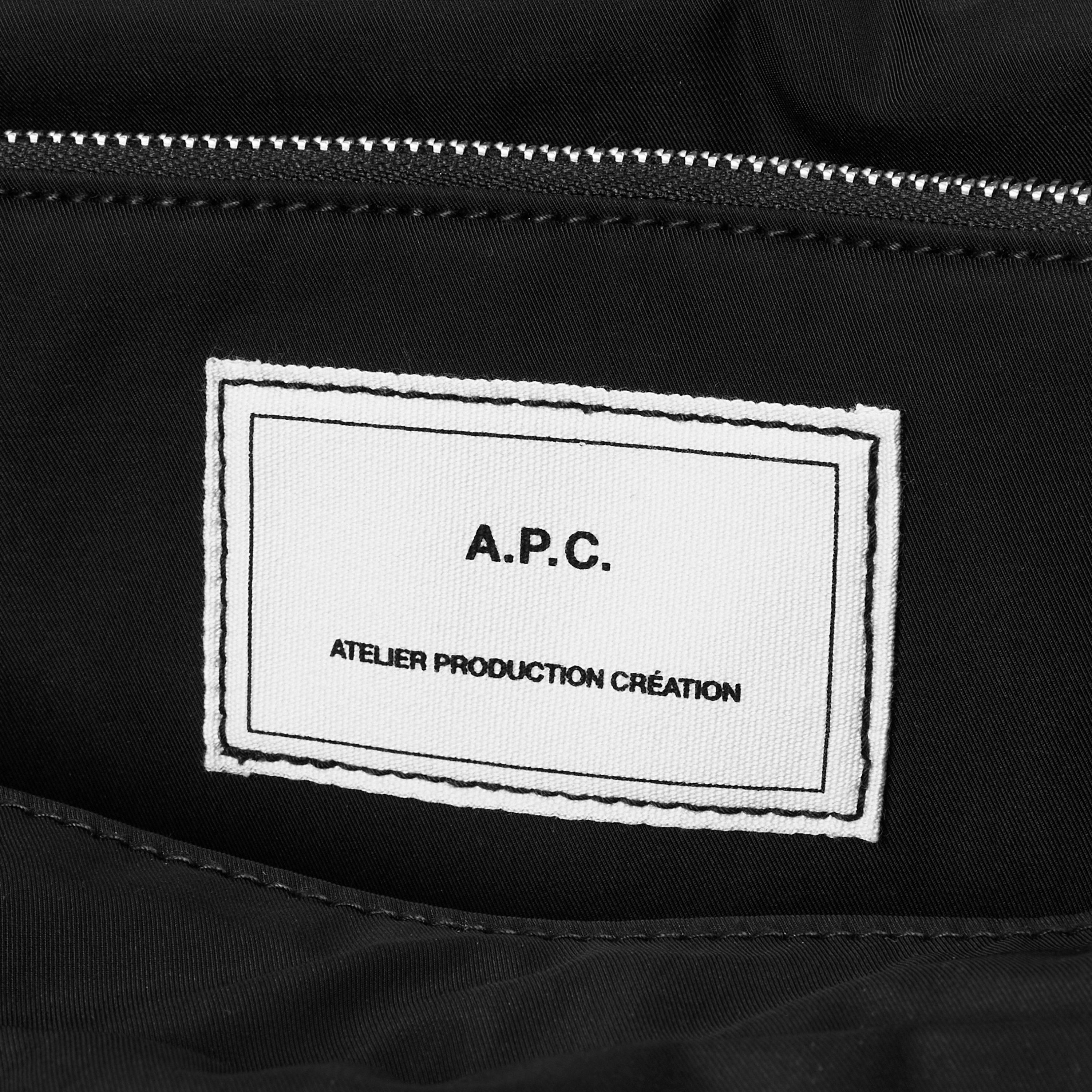 BLACK - APC - MESSENGER ARCHIVE - 4