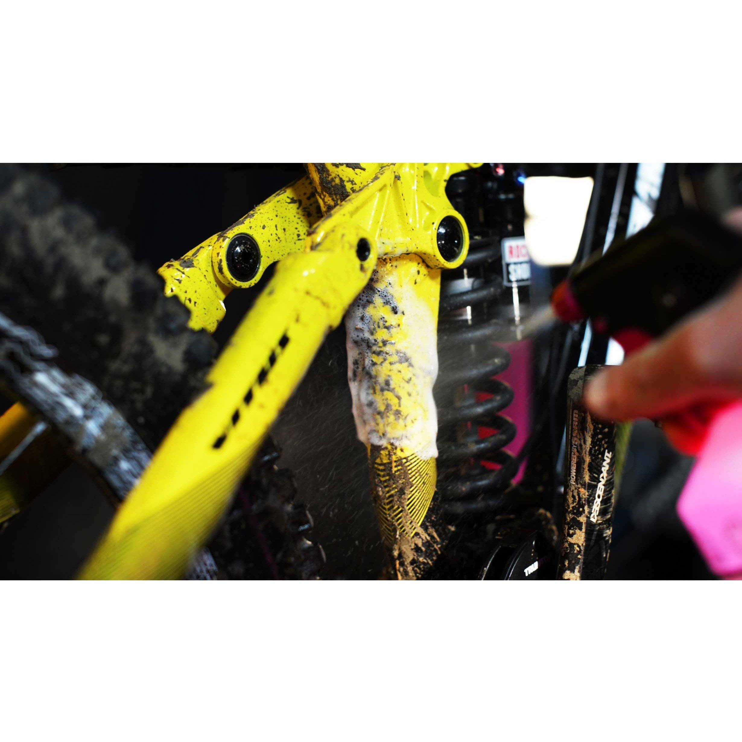 Pink - Muc-Off - Bike Cleaner 1 Litre Trigger Bottle - 4