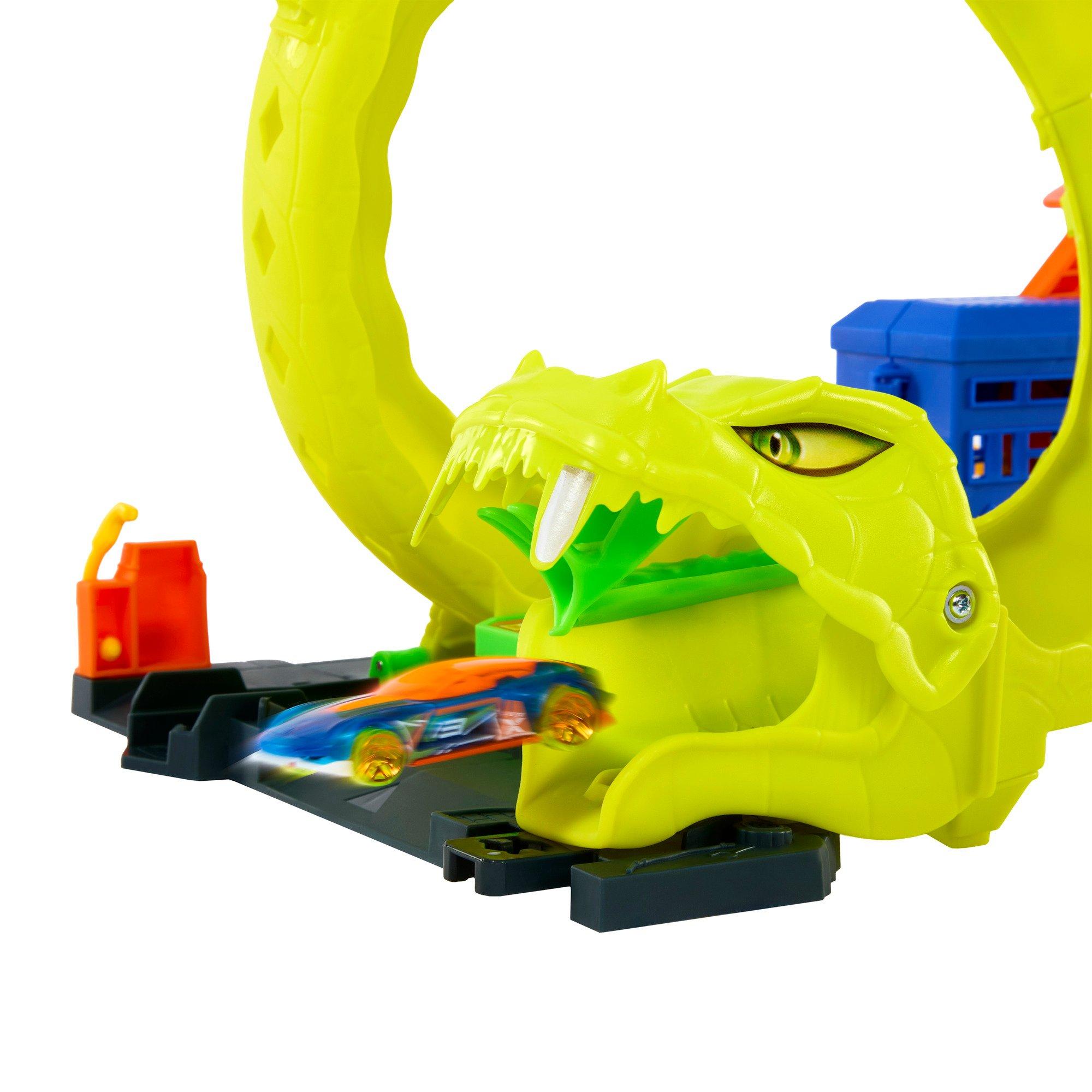 Multi - Hot Wheels - Wheels City Snake Attack Gas Station Playset - 4