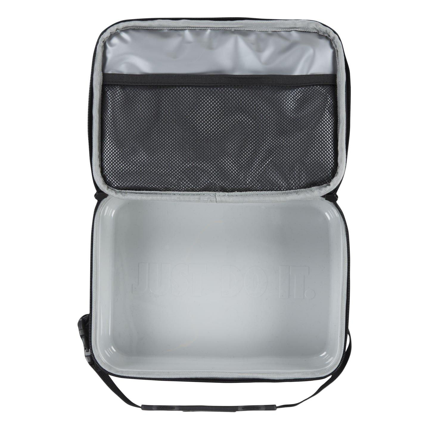 Impression noire - Nike - Futura Hard Liner Lunch Box - 3