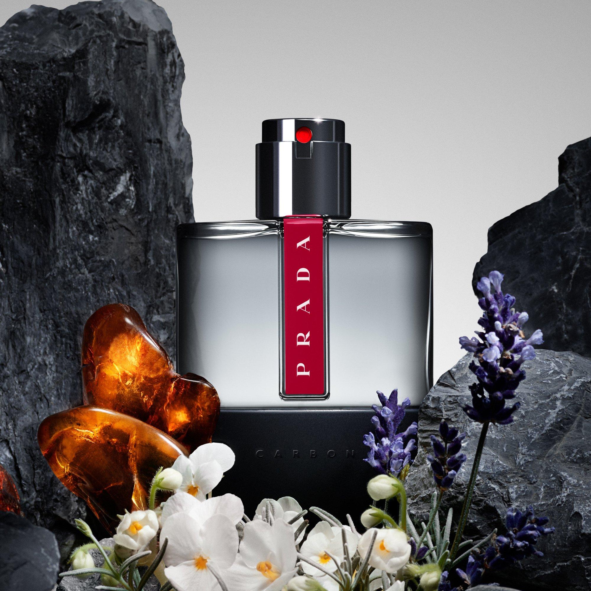 PRADA ルナロッサ カーボン オードトワレ 150ml Prada Luna Rossa Carbon Eau de Toilette 150ml | FRASERS