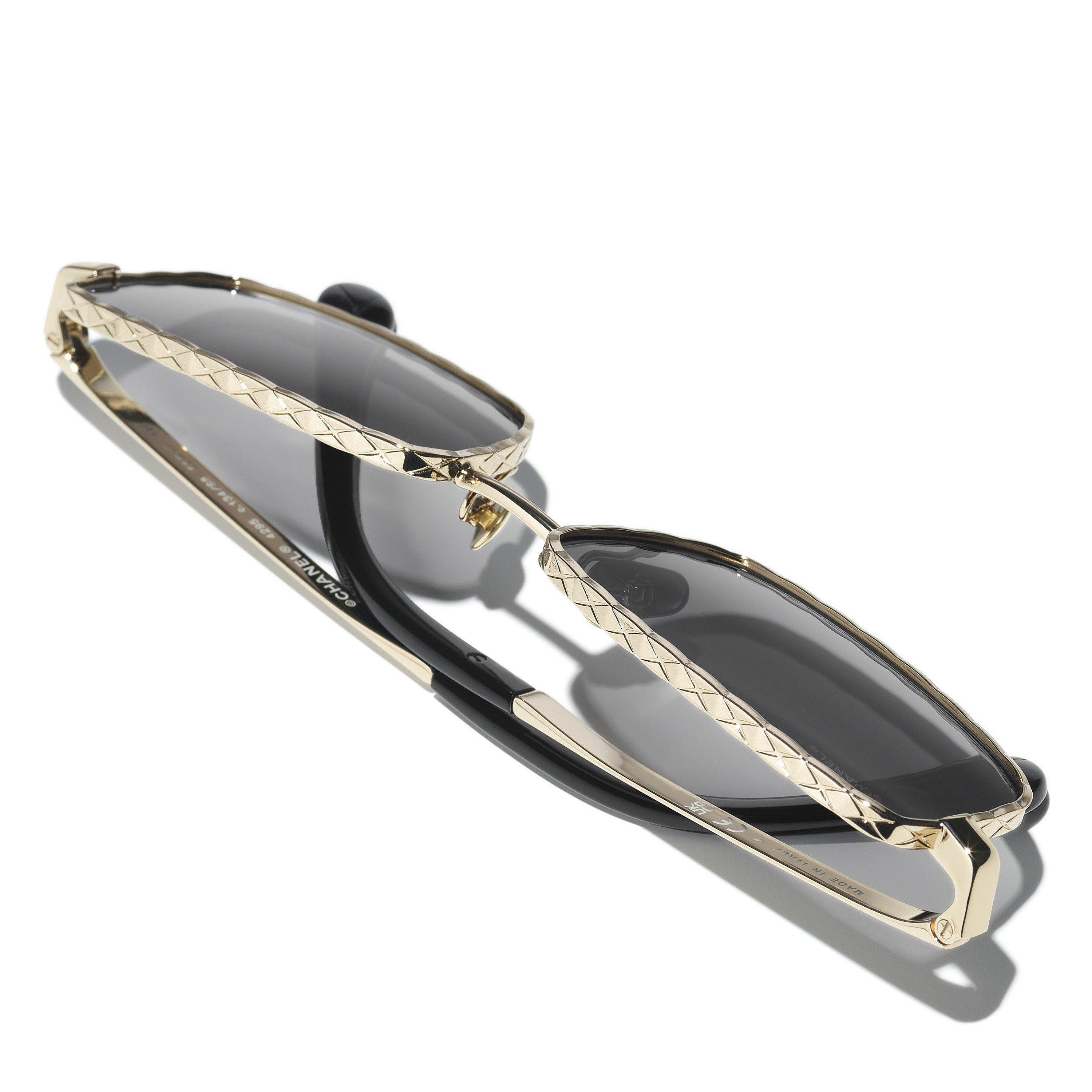 BLACK AND OTHER - CHANEL - CHANEL F RECTANGLE METAL SG - 4