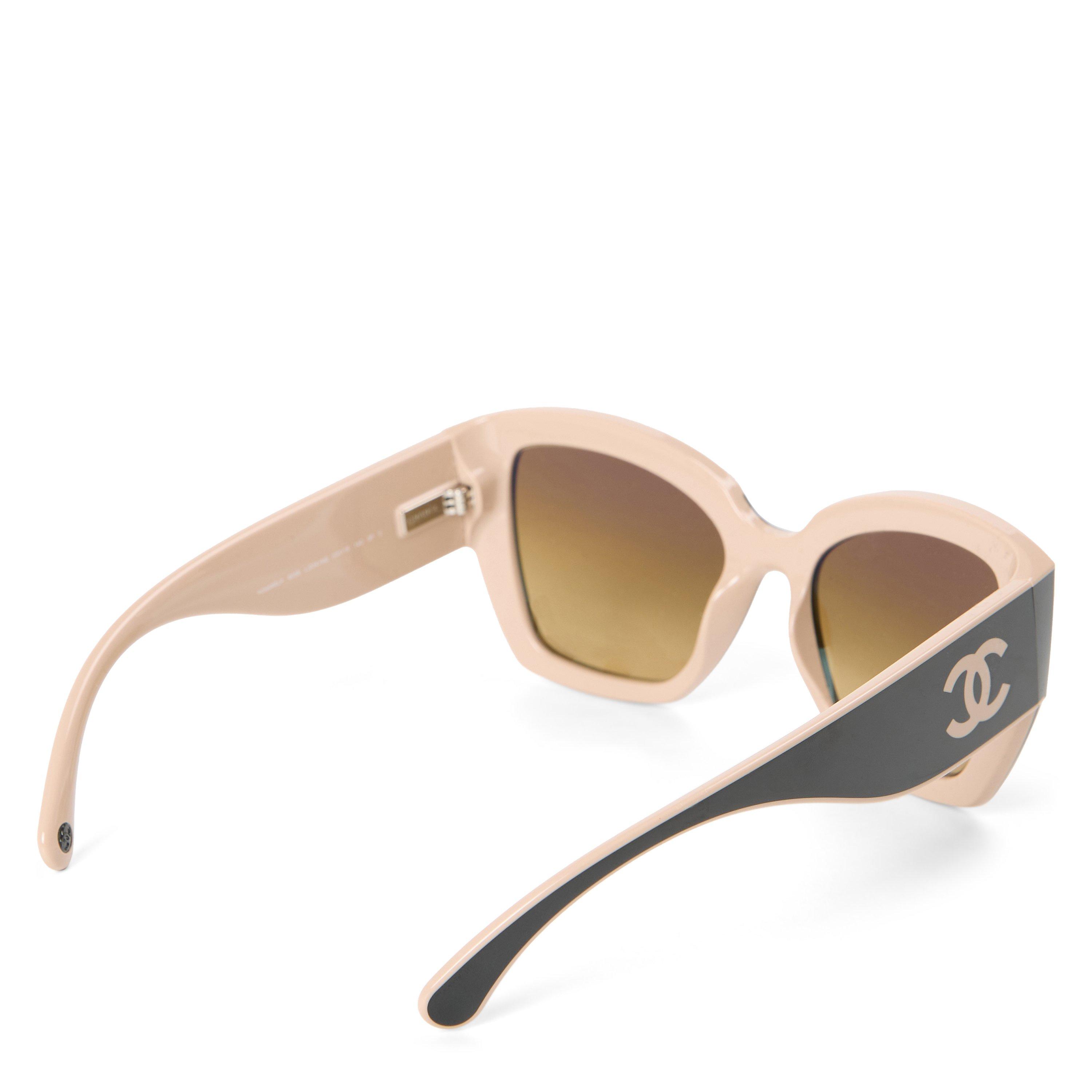 BLACK AND OTHER - CHANEL - CHANEL BUTTERFLY ACETATE - 2