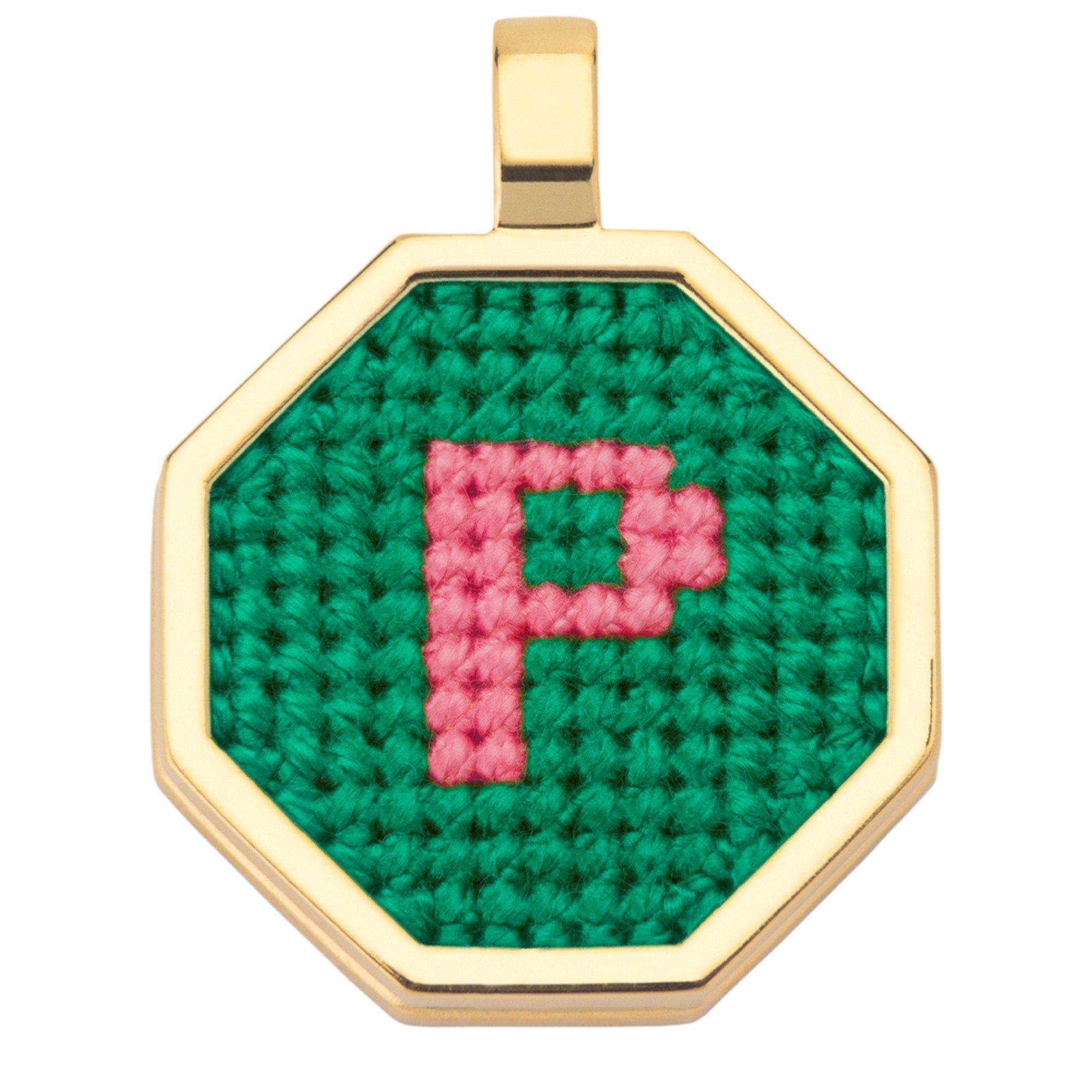 GREEN - Maria Frering - LETTER PENDANT P