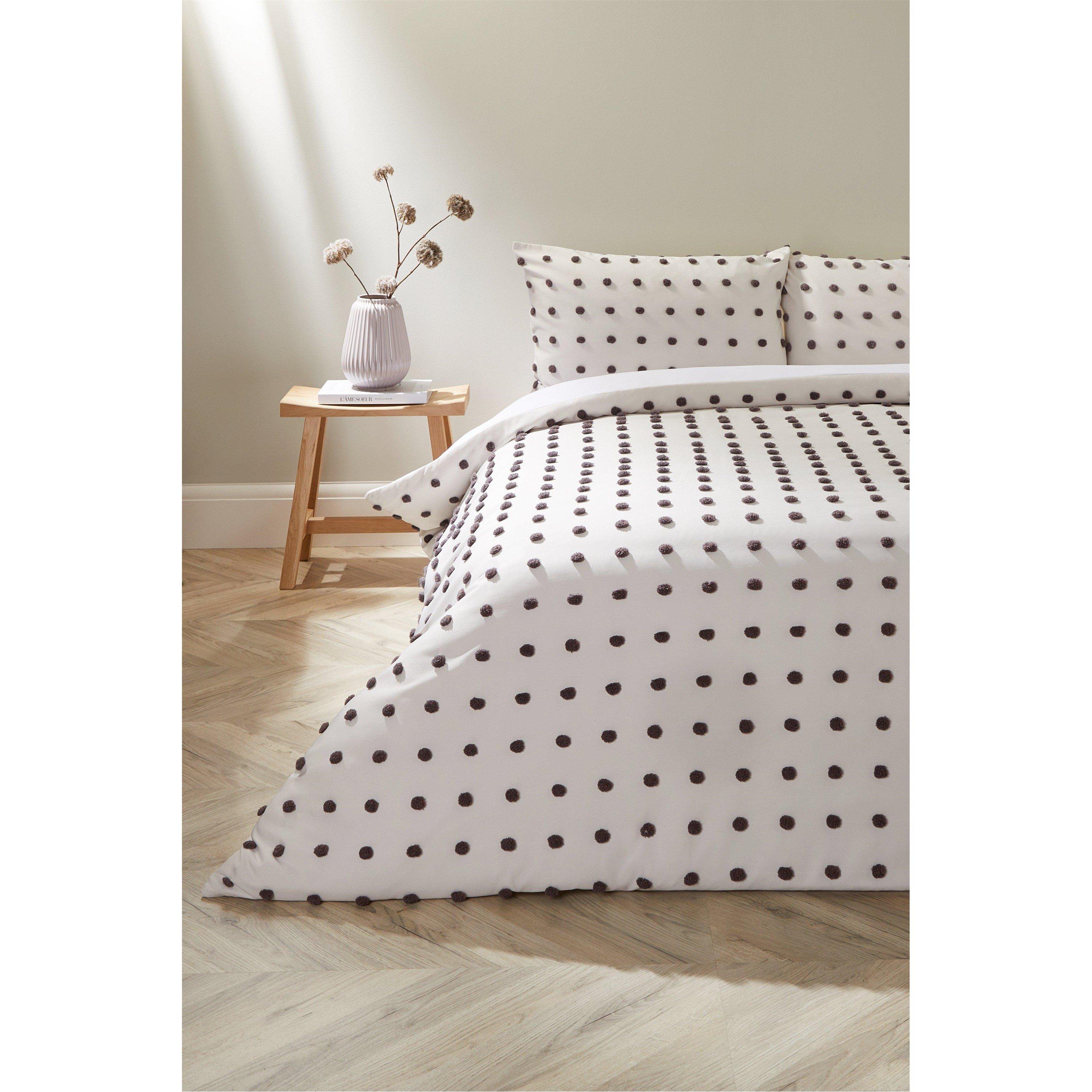 White/Grey - Homelife - Tufted Pom Pom Duvet Set - 1