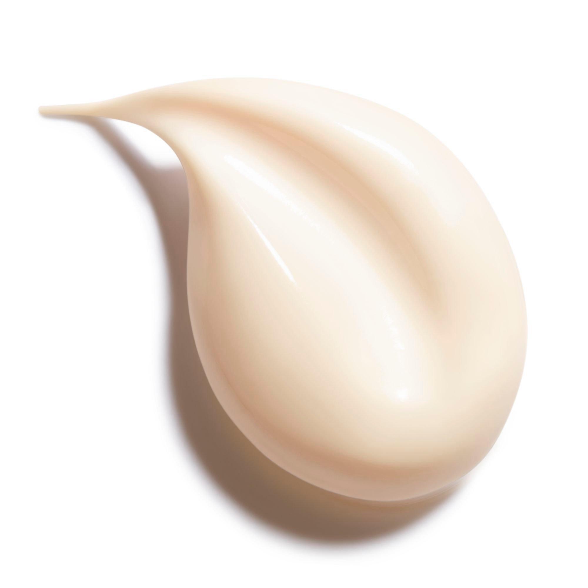 Lotion - CHANEL - SUBLIMAGE LA PROTECTION UV ULTIMATE PROTECTION: REVIVES AND PROTECTS - 3