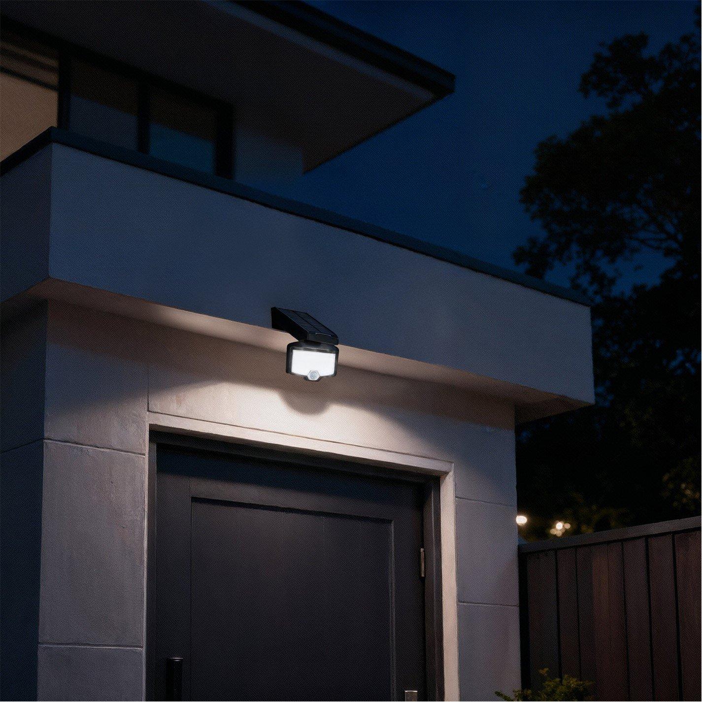 LED - Streetwize - Solar-Powered Swivel Security Light - 3